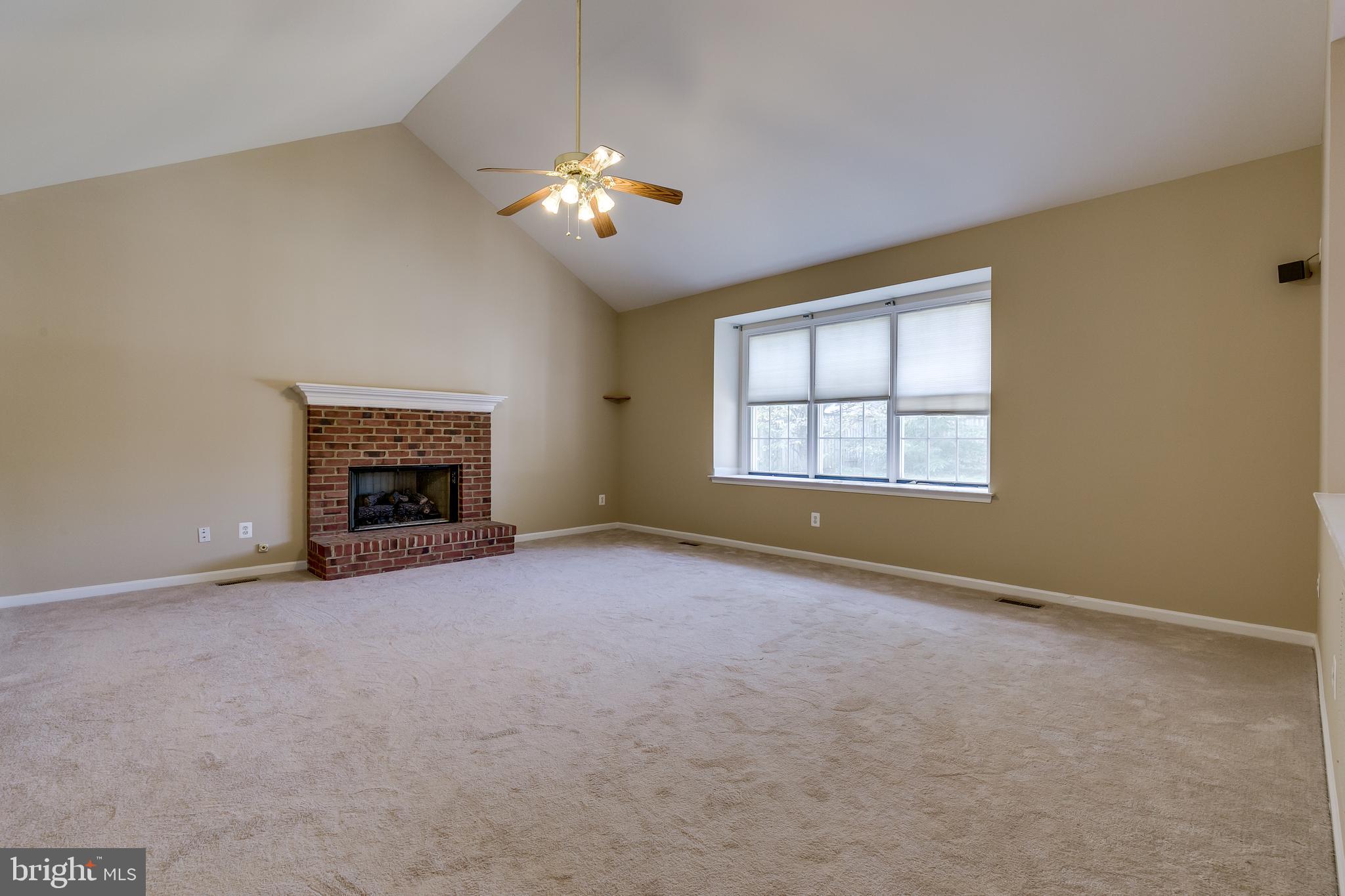 FARMWELL HUNT - Residential Lease