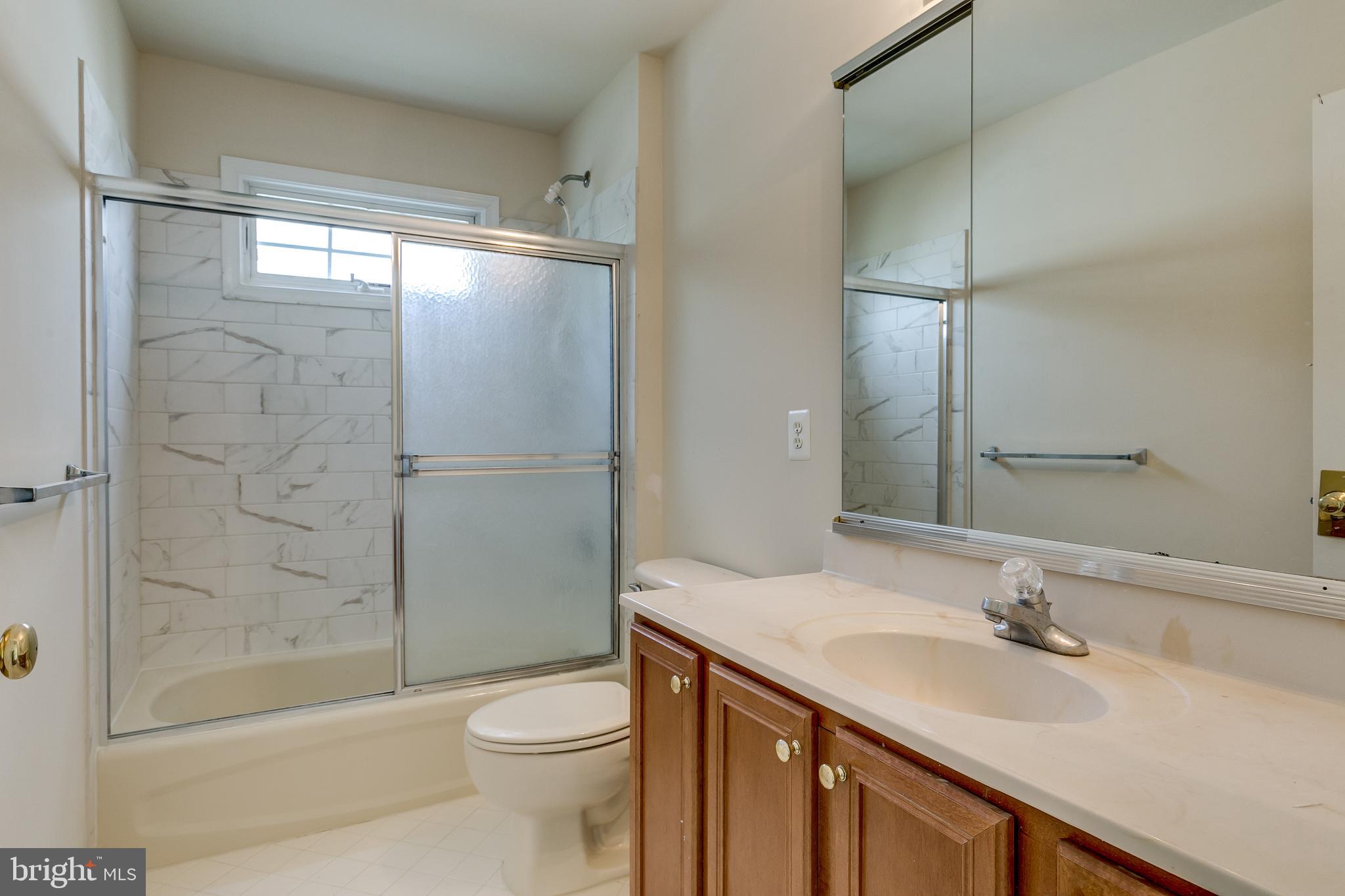 FARMWELL HUNT - Residential Lease