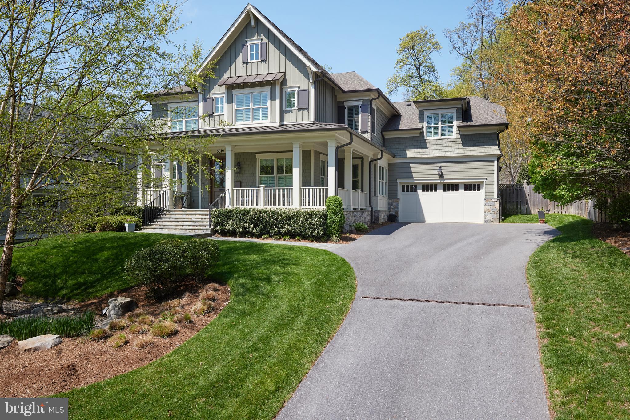TULIP HILL - Residential