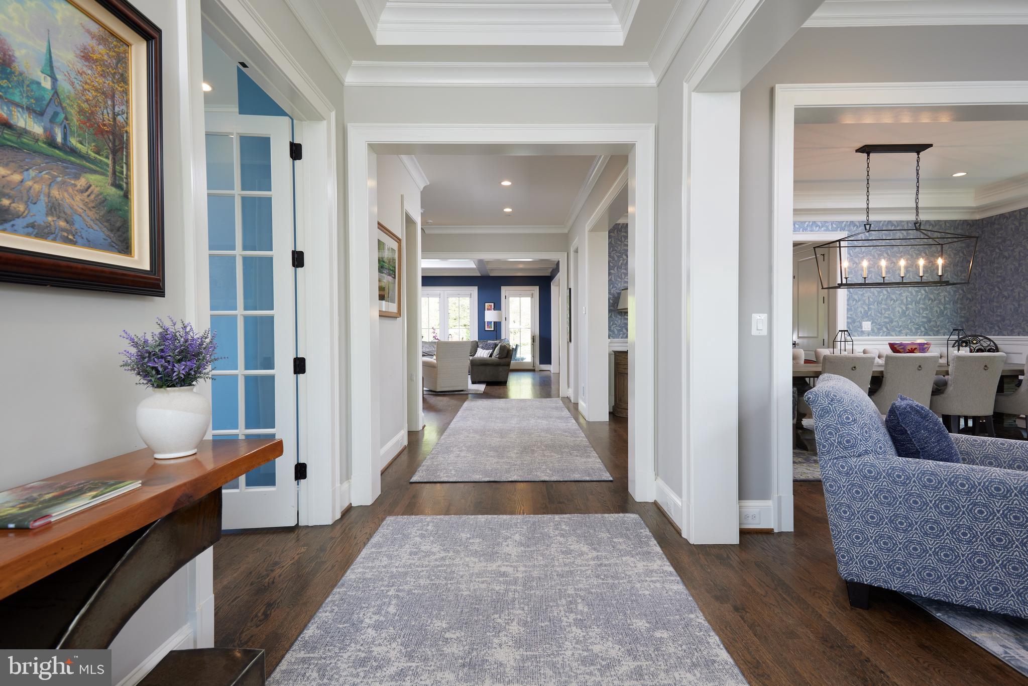 TULIP HILL - Residential