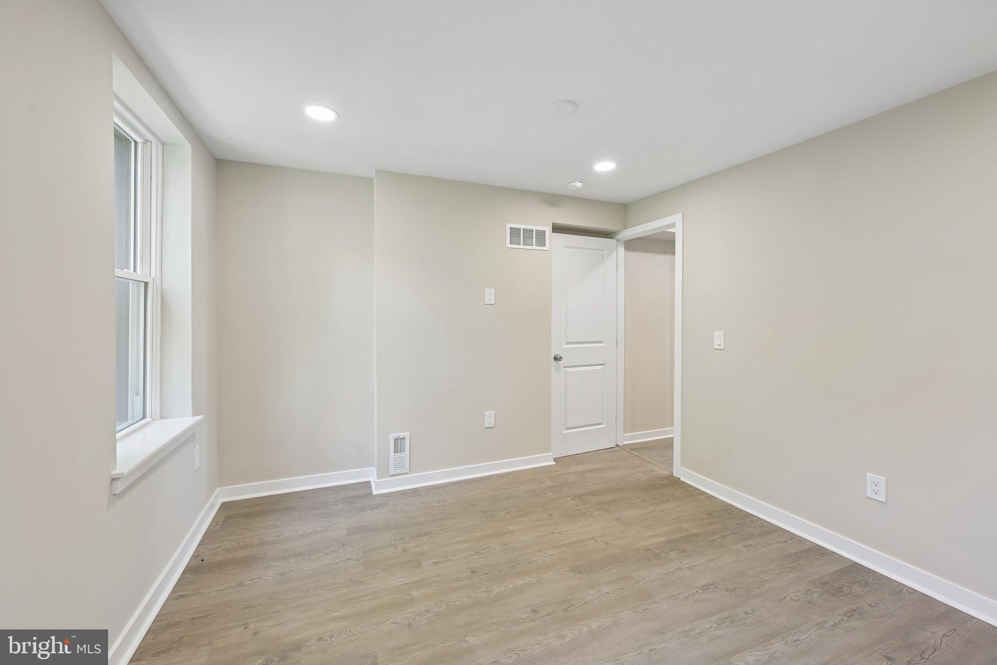 OLDE KENSINGTON - Residential
