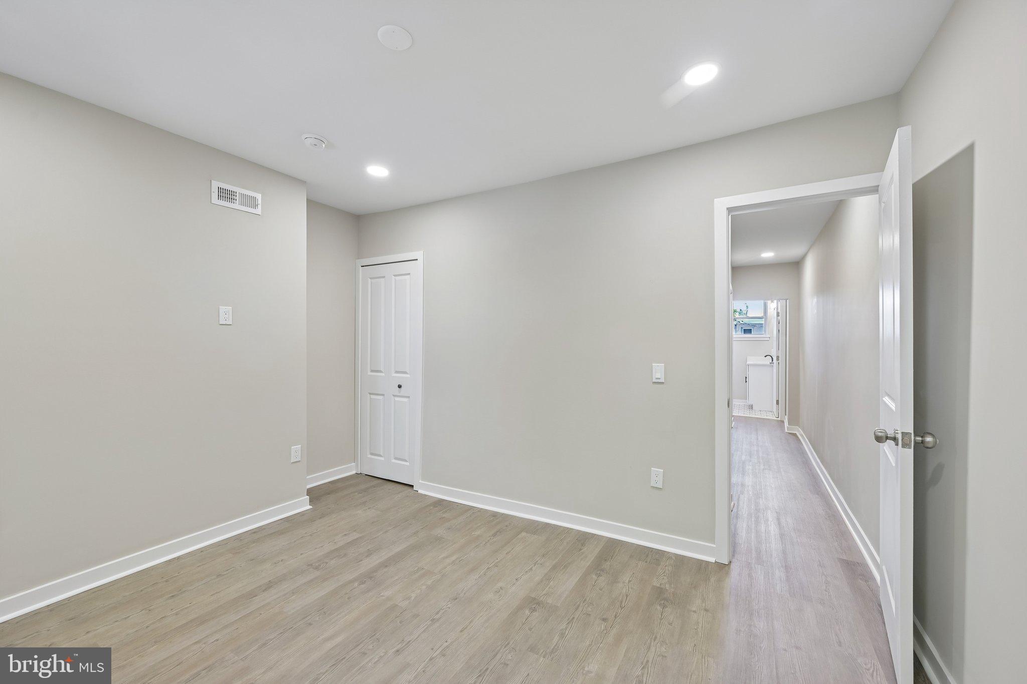 OLDE KENSINGTON - Residential