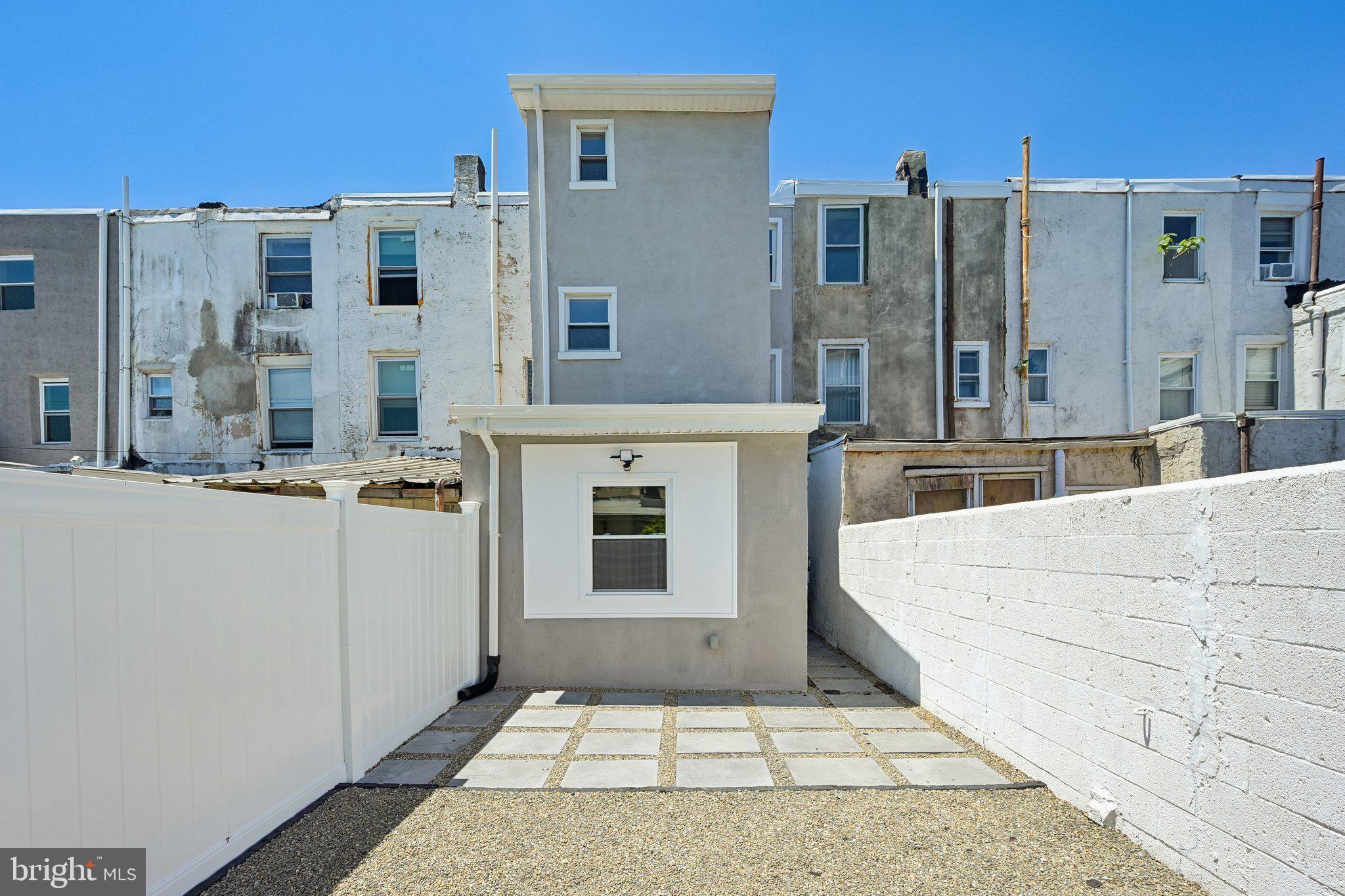 OLDE KENSINGTON - Residential