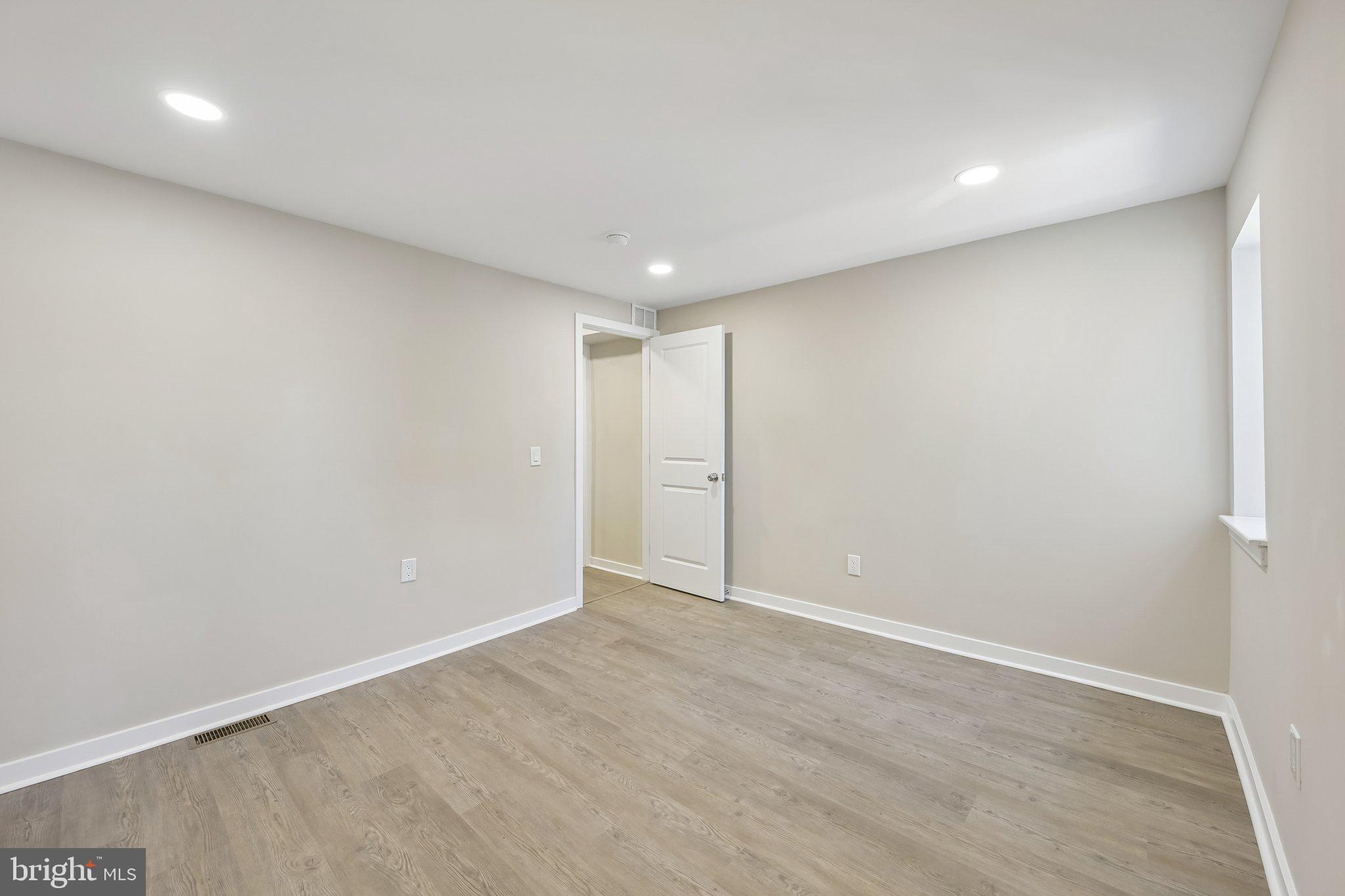 OLDE KENSINGTON - Residential
