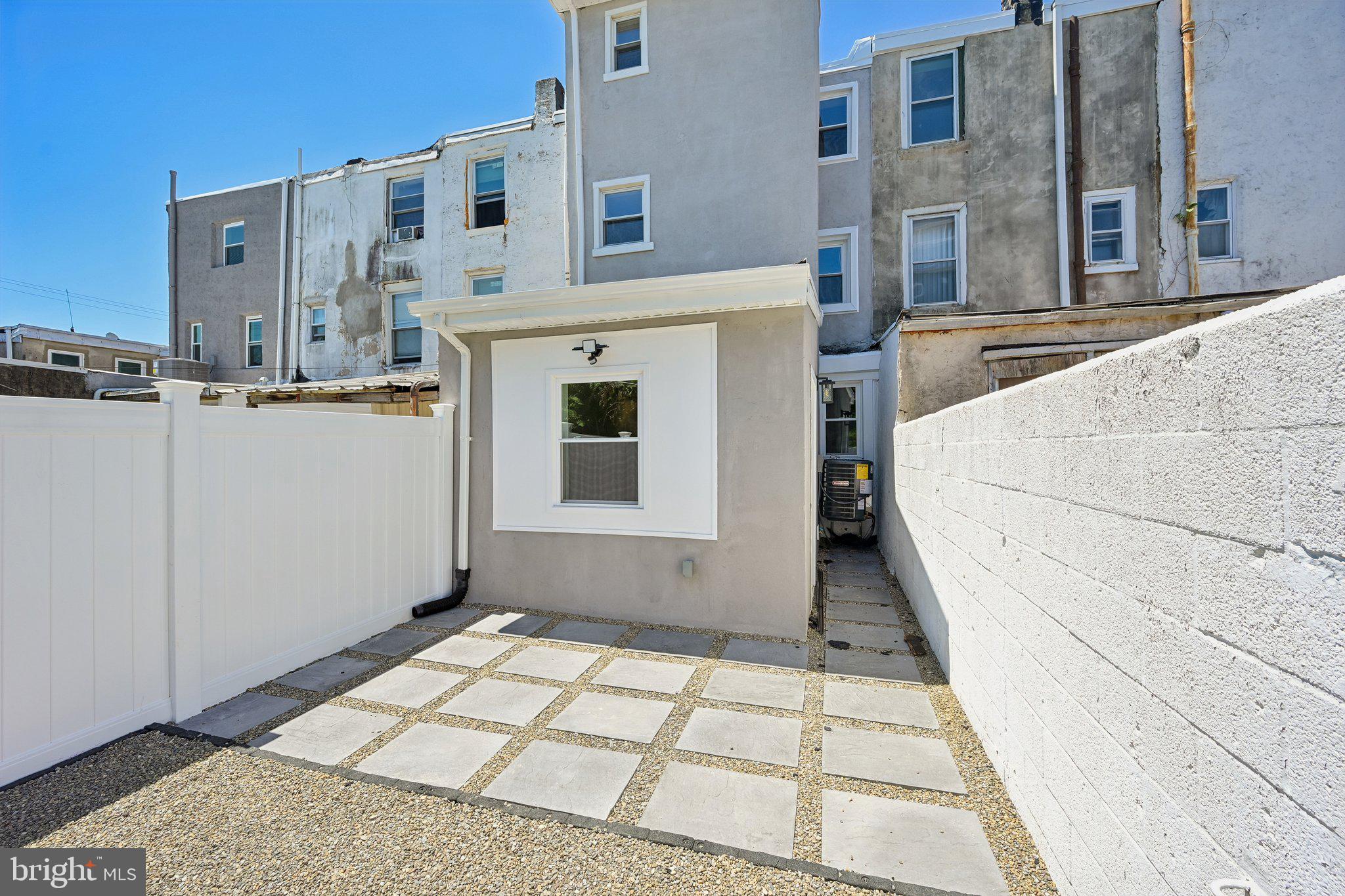 OLDE KENSINGTON - Residential