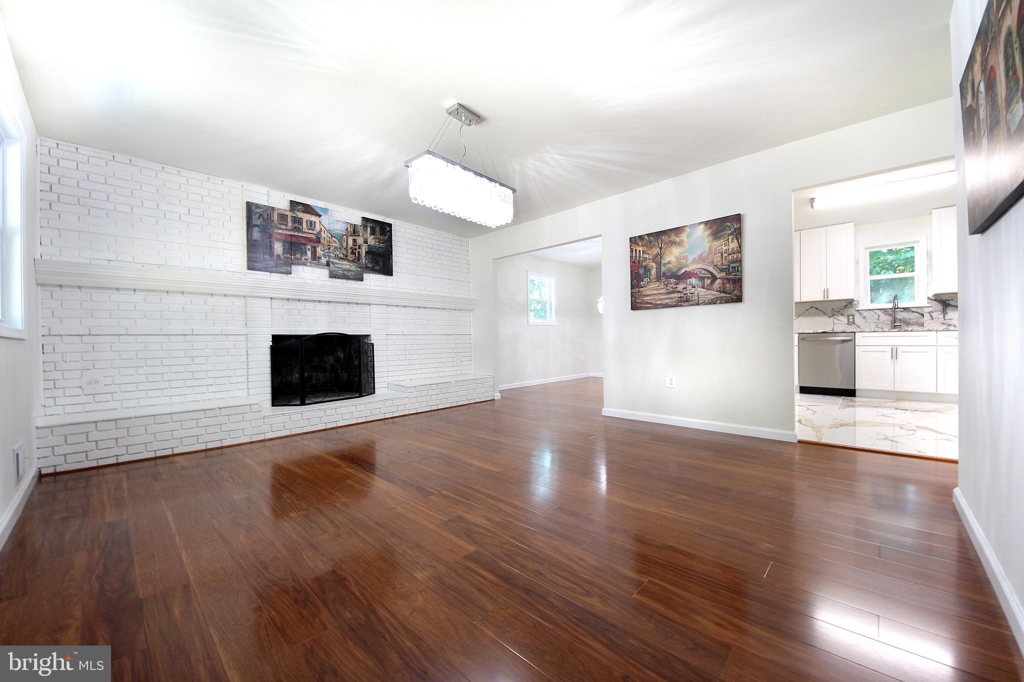 RITCHIE MANOR - Residential