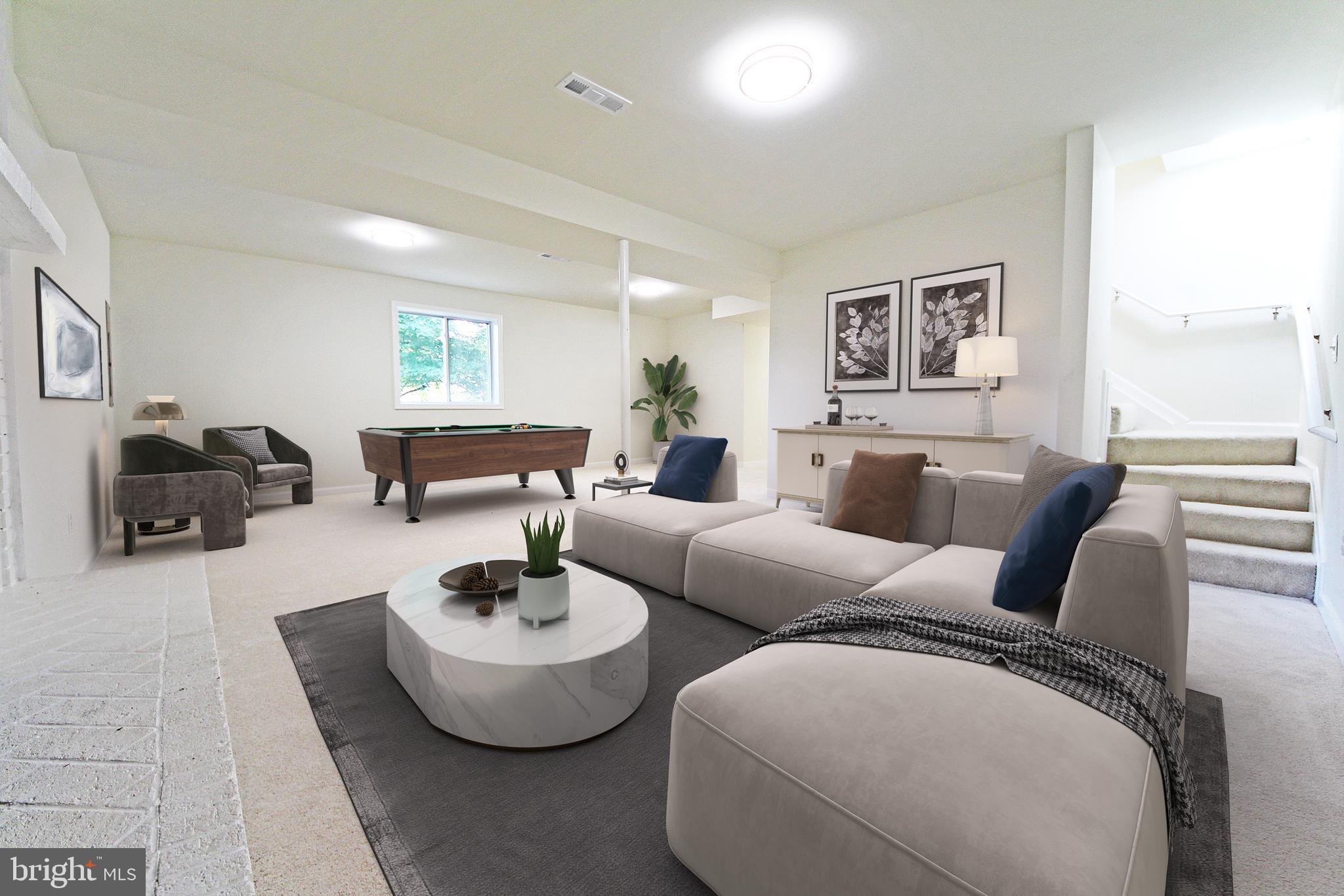 RITCHIE MANOR - Residential