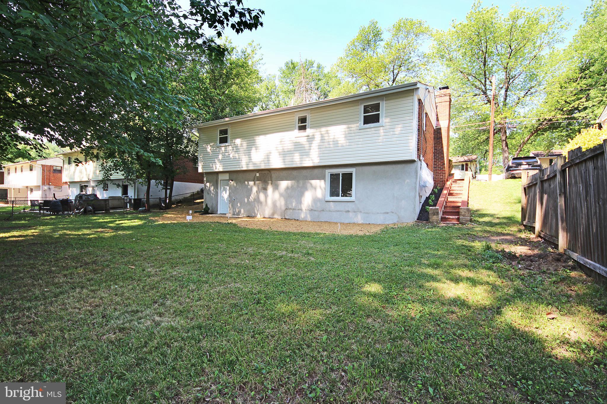 RITCHIE MANOR - Residential
