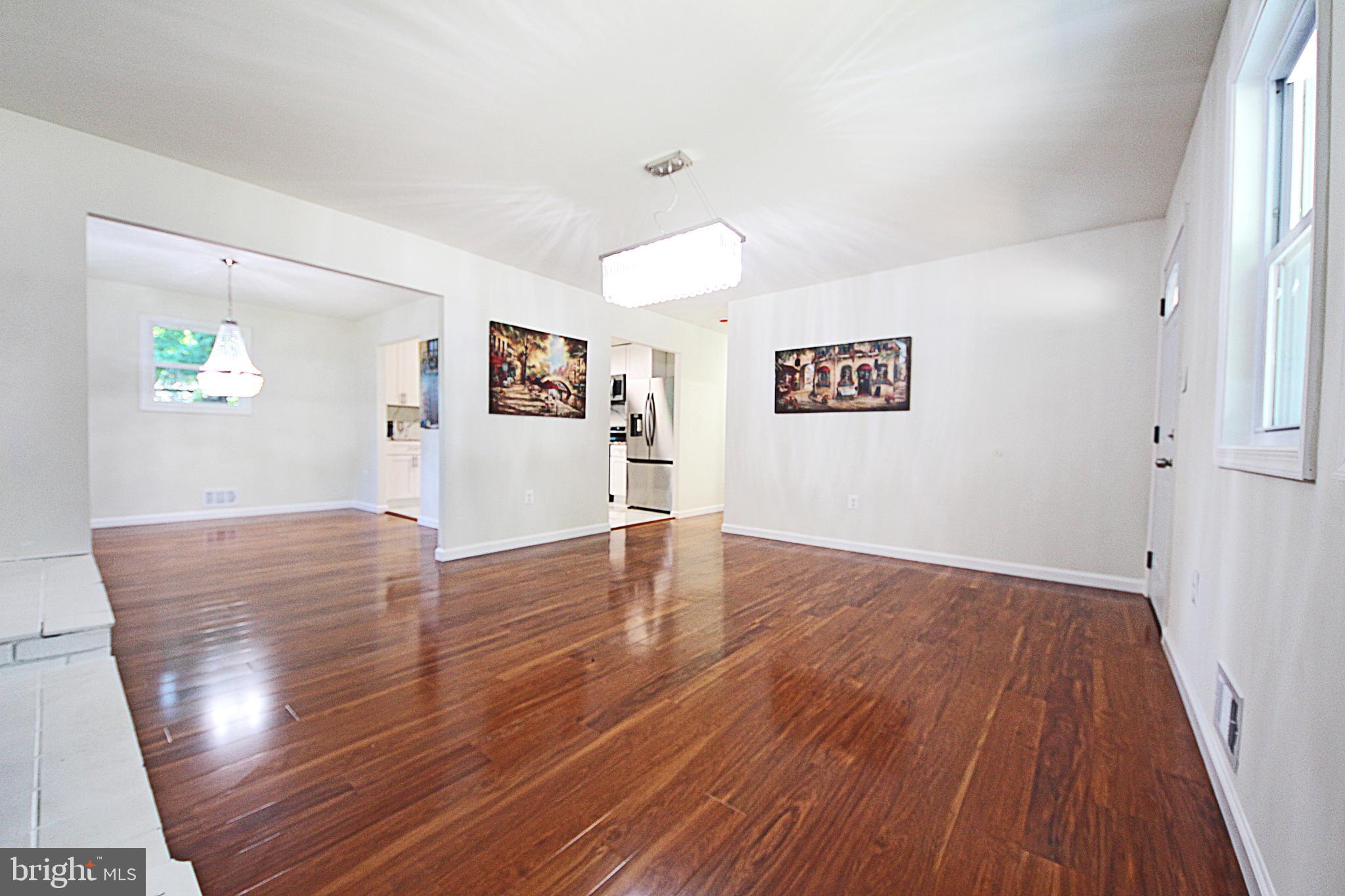 RITCHIE MANOR - Residential