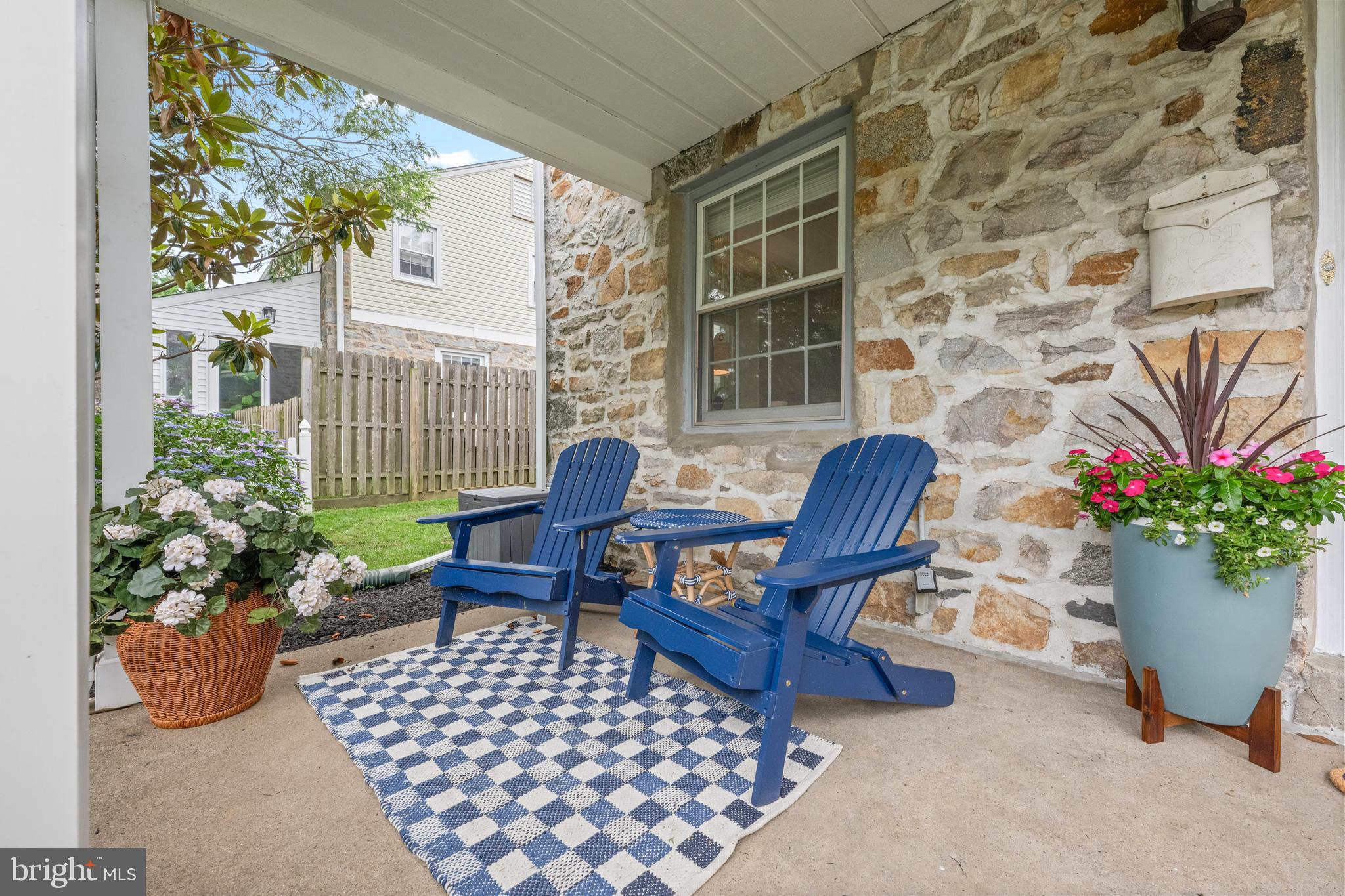 OLD OAKS - Residential