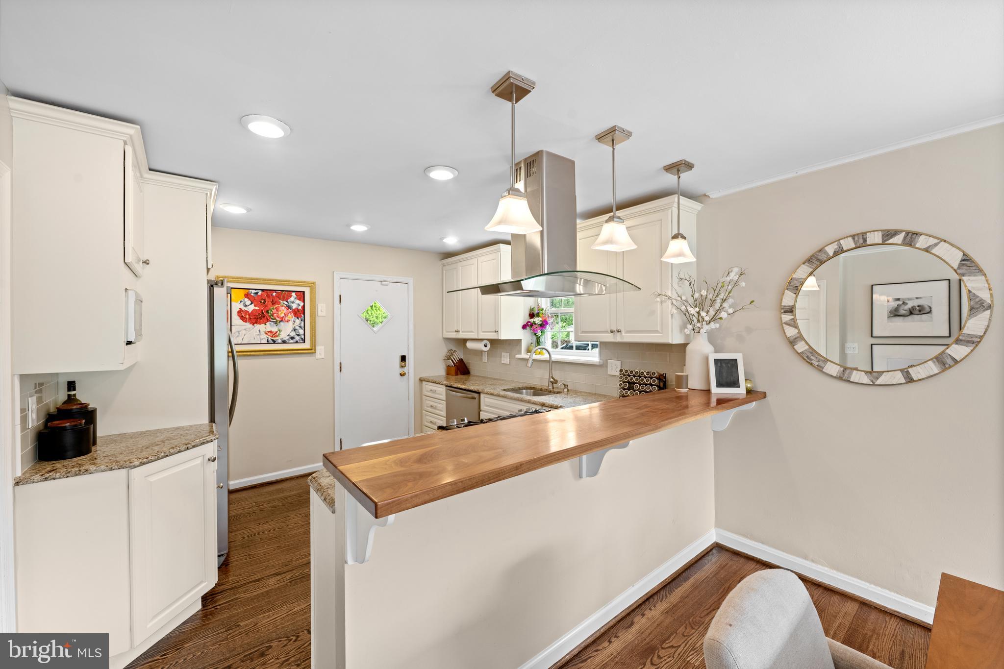 OLD OAKS - Residential