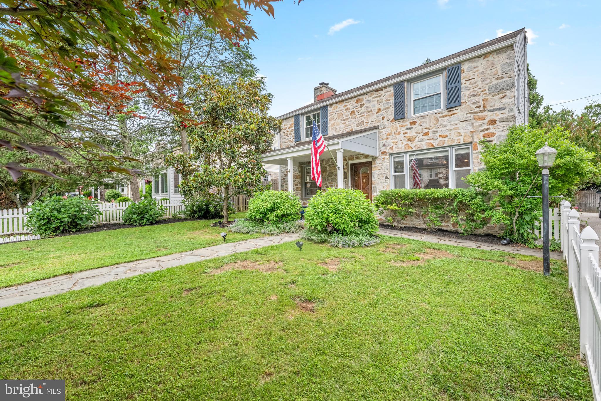 OLD OAKS - Residential
