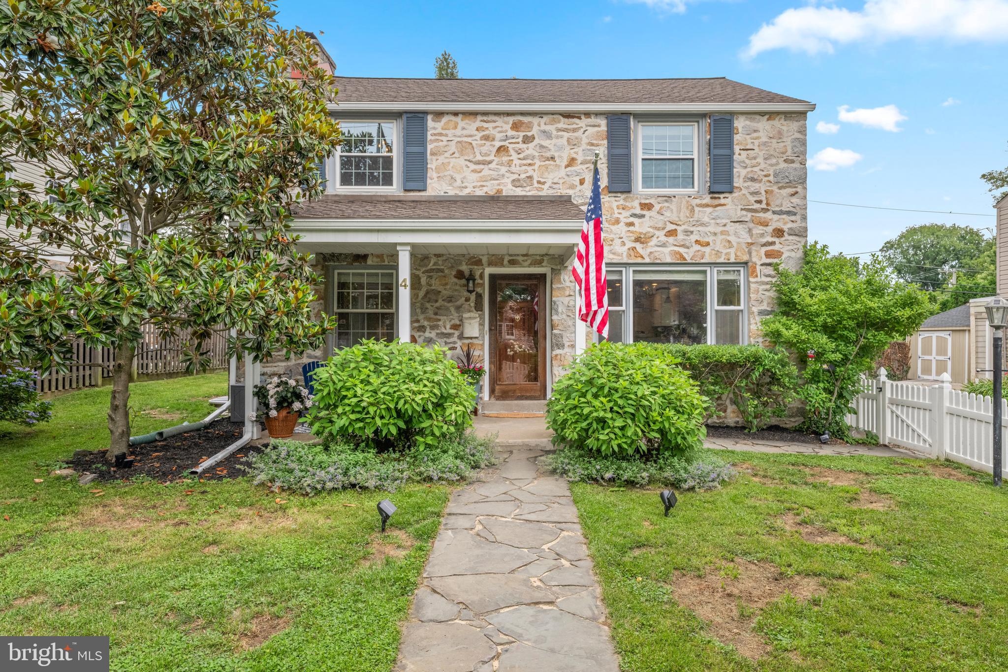 OLD OAKS - Residential