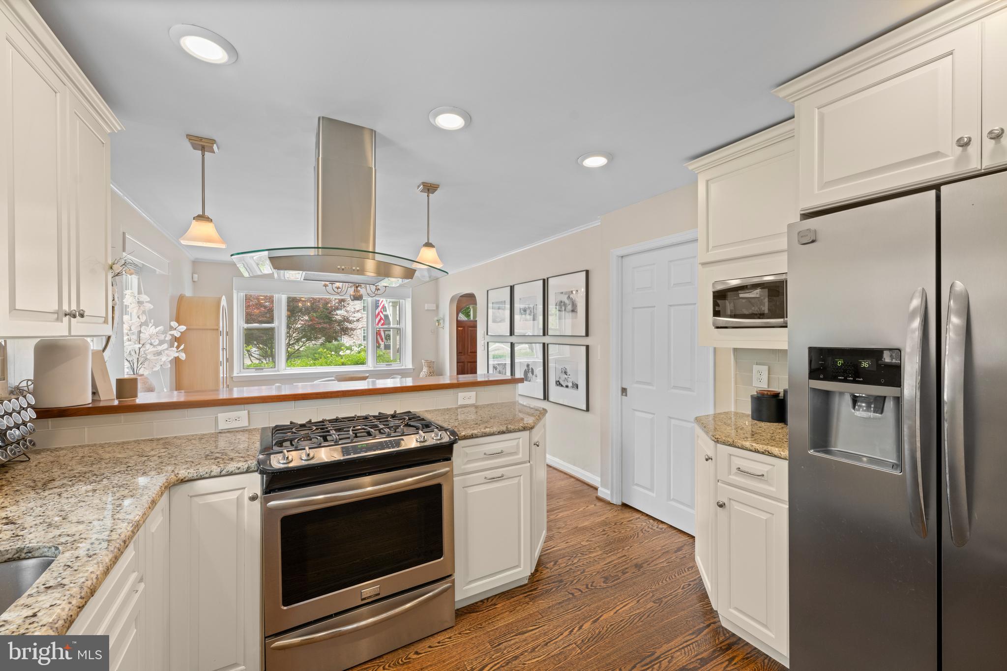 OLD OAKS - Residential