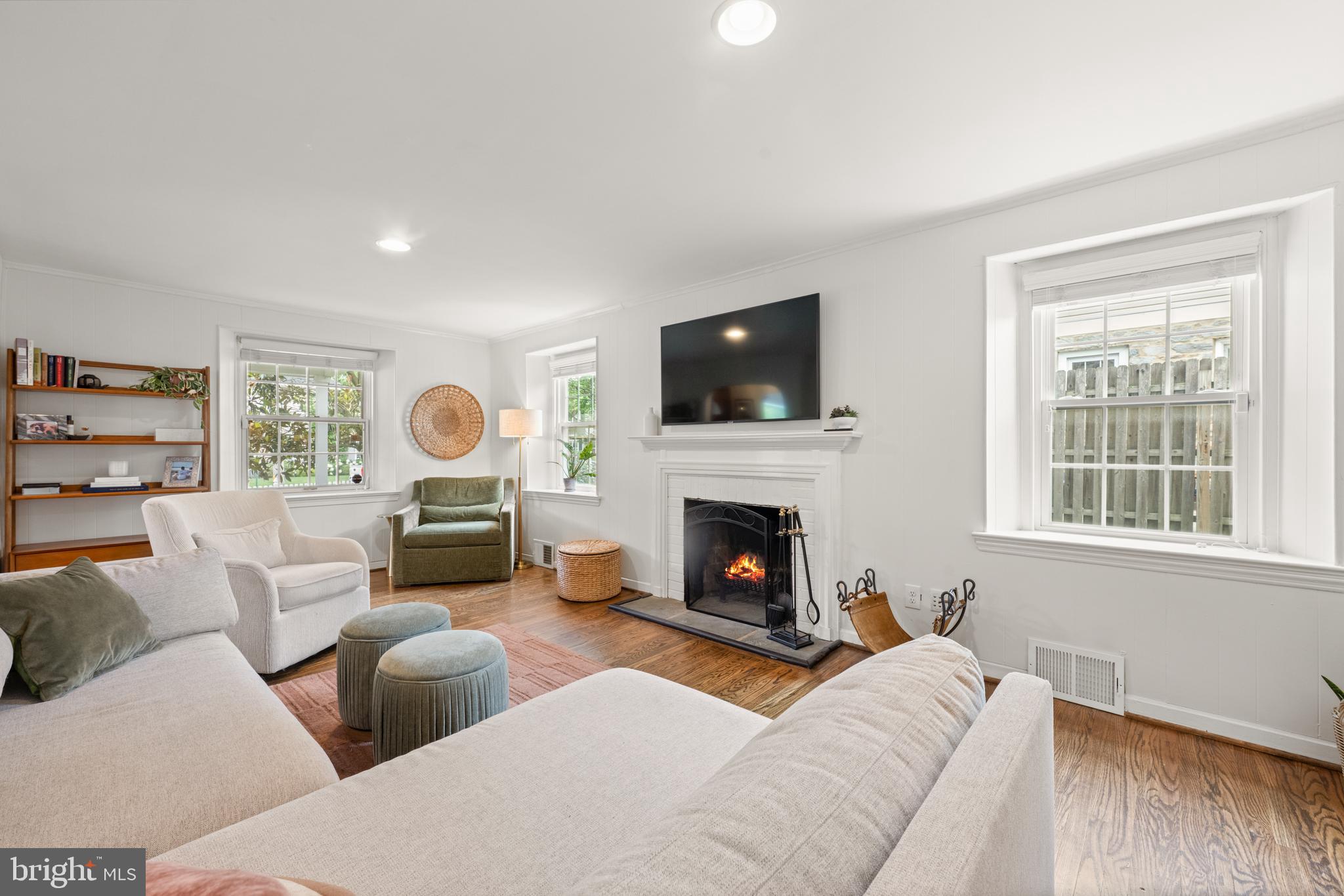 OLD OAKS - Residential