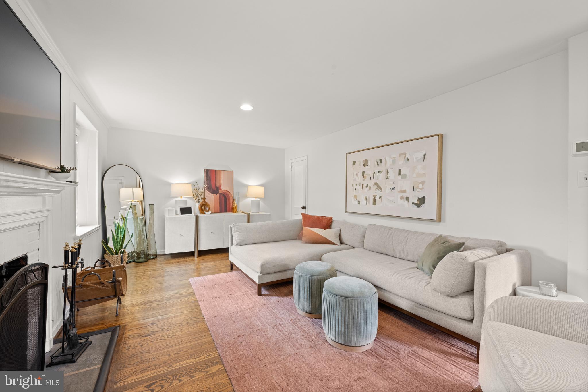 OLD OAKS - Residential