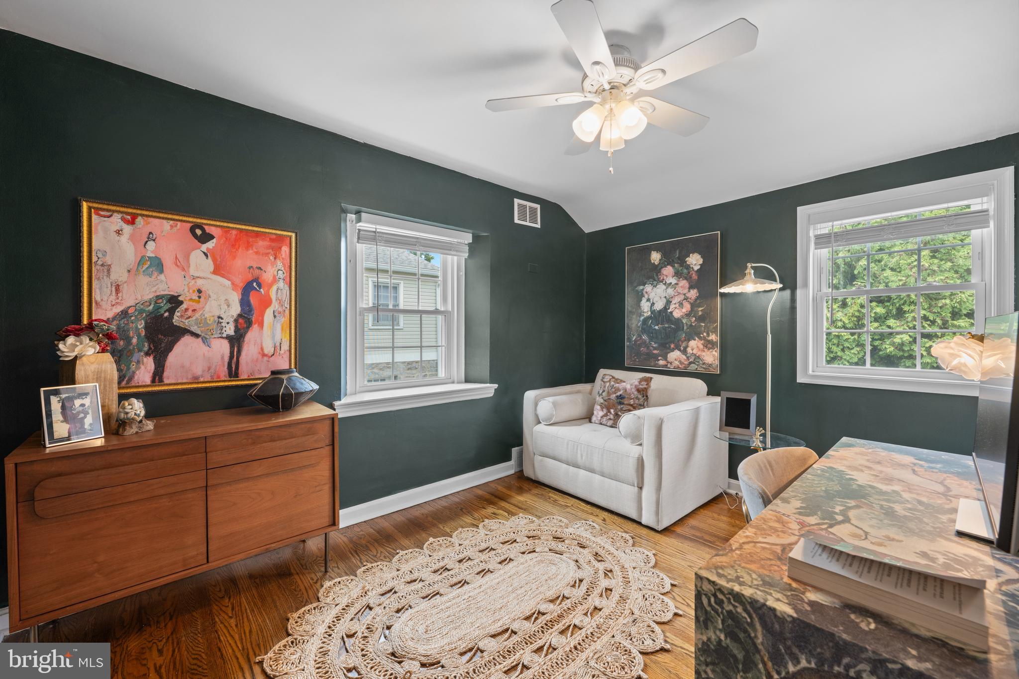 OLD OAKS - Residential