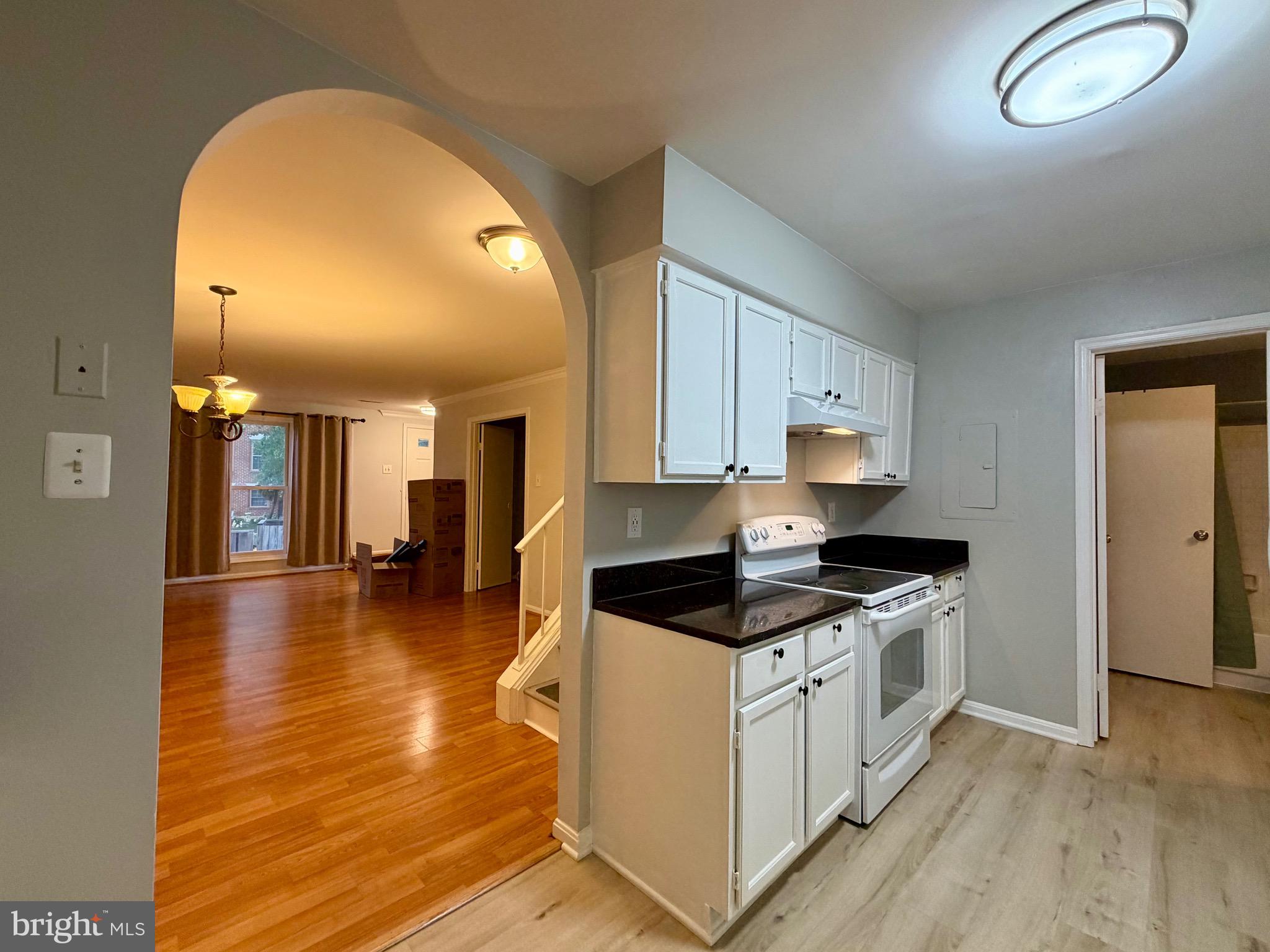 STONINGTON CONDOMINIUMS - Residential