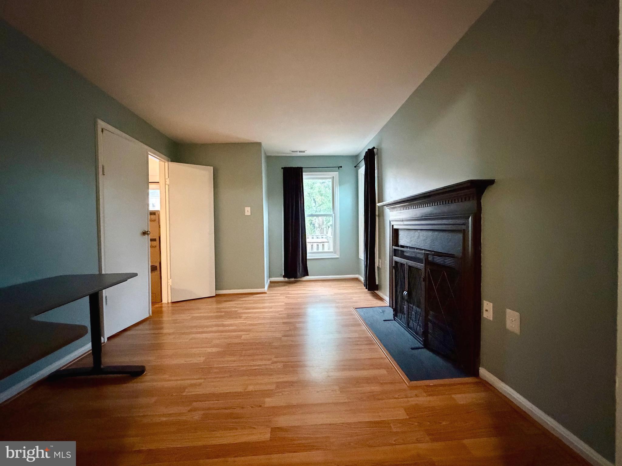 STONINGTON CONDOMINIUMS - Residential