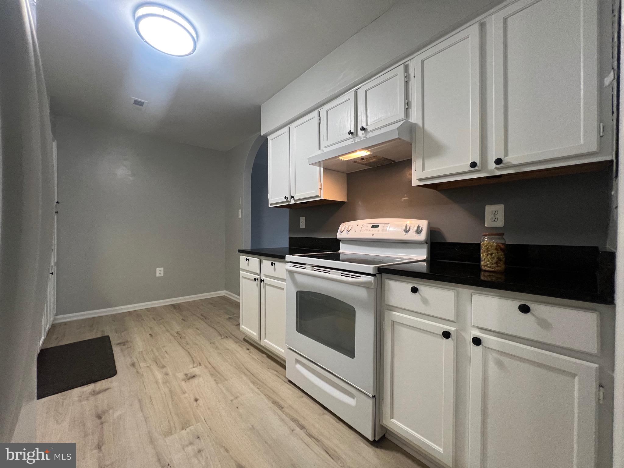 STONINGTON CONDOMINIUMS - Residential