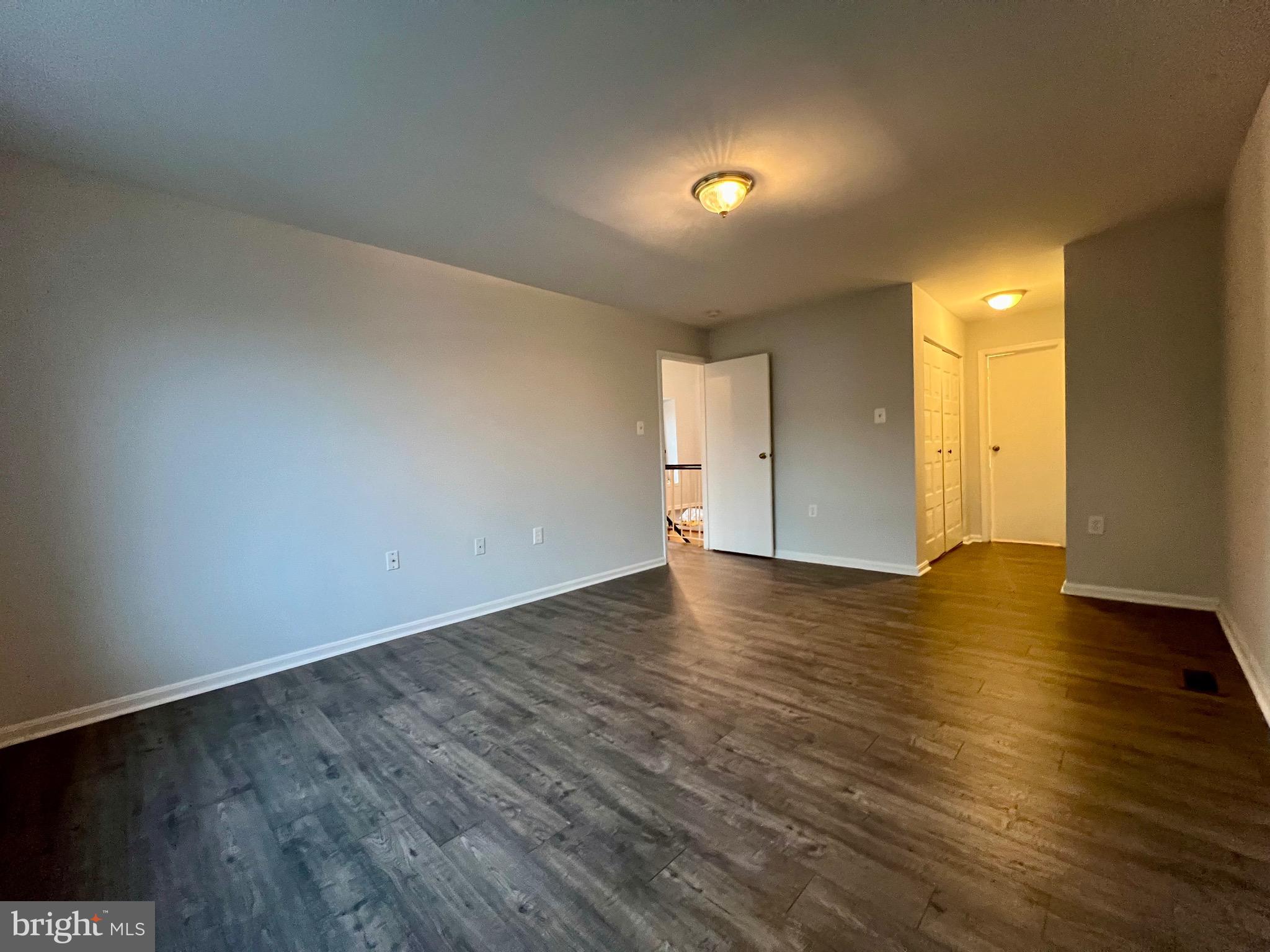 STONINGTON CONDOMINIUMS - Residential