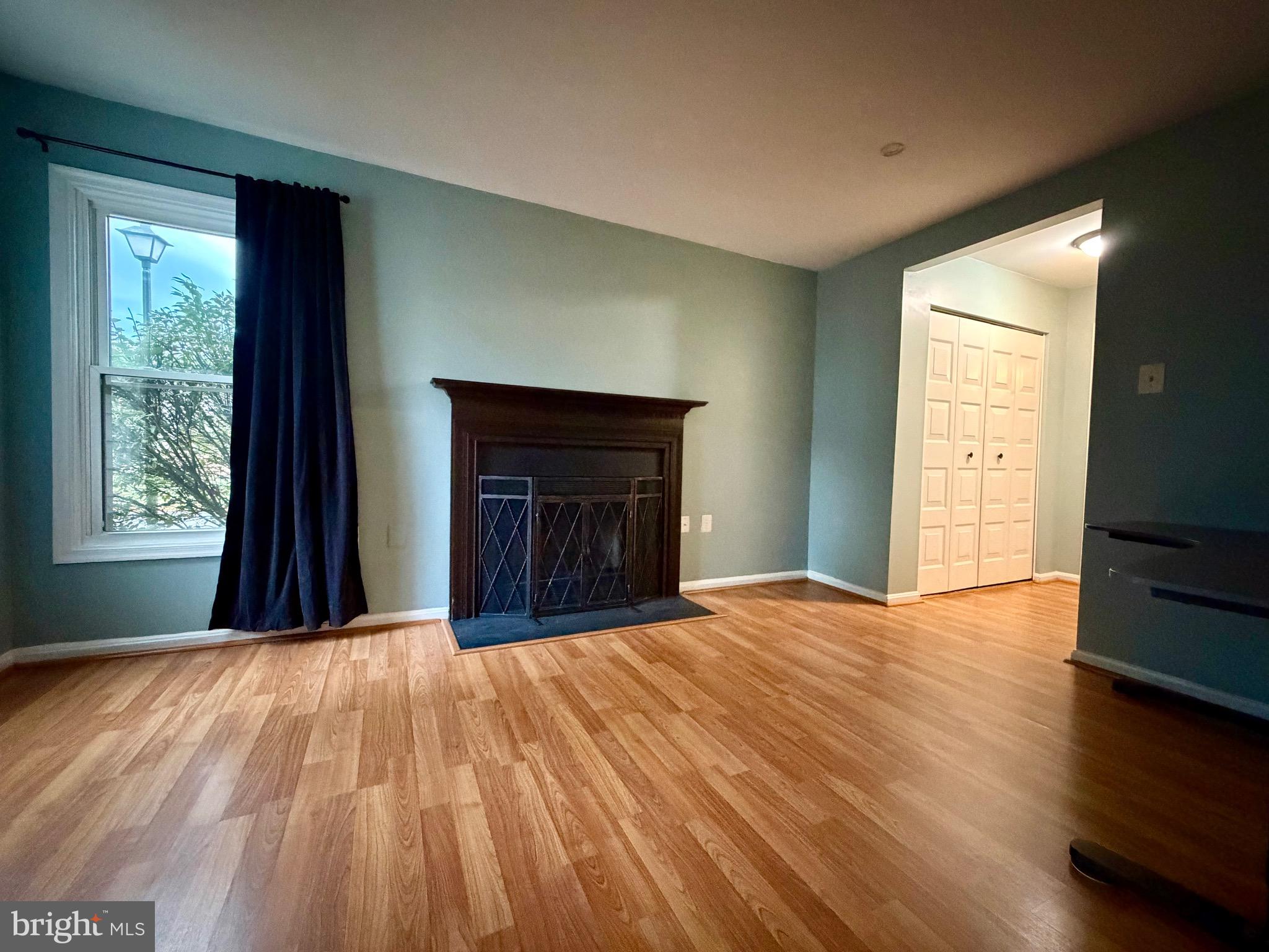 STONINGTON CONDOMINIUMS - Residential