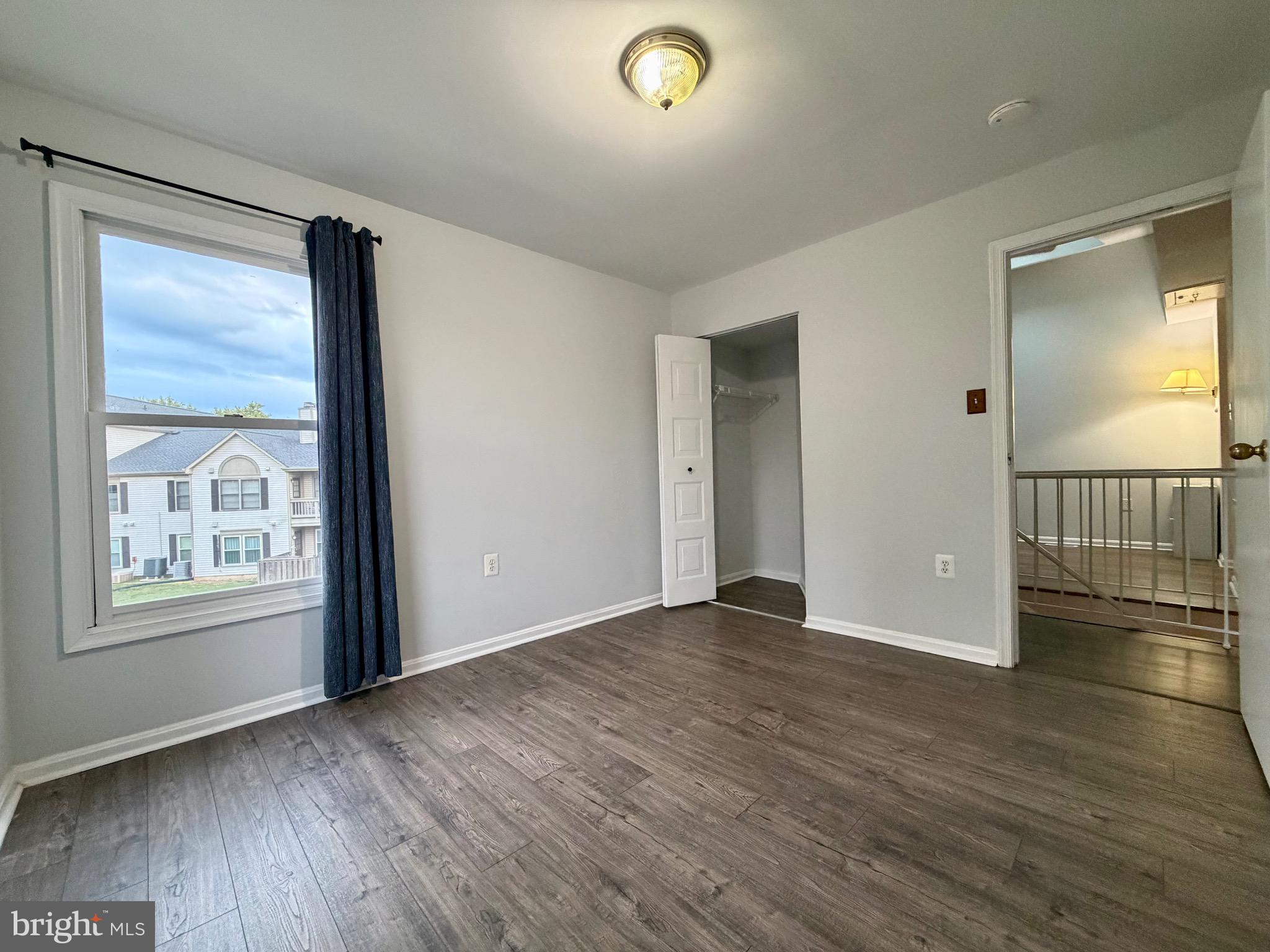 STONINGTON CONDOMINIUMS - Residential