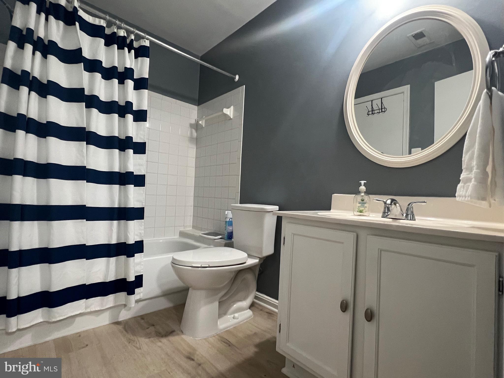 STONINGTON CONDOMINIUMS - Residential