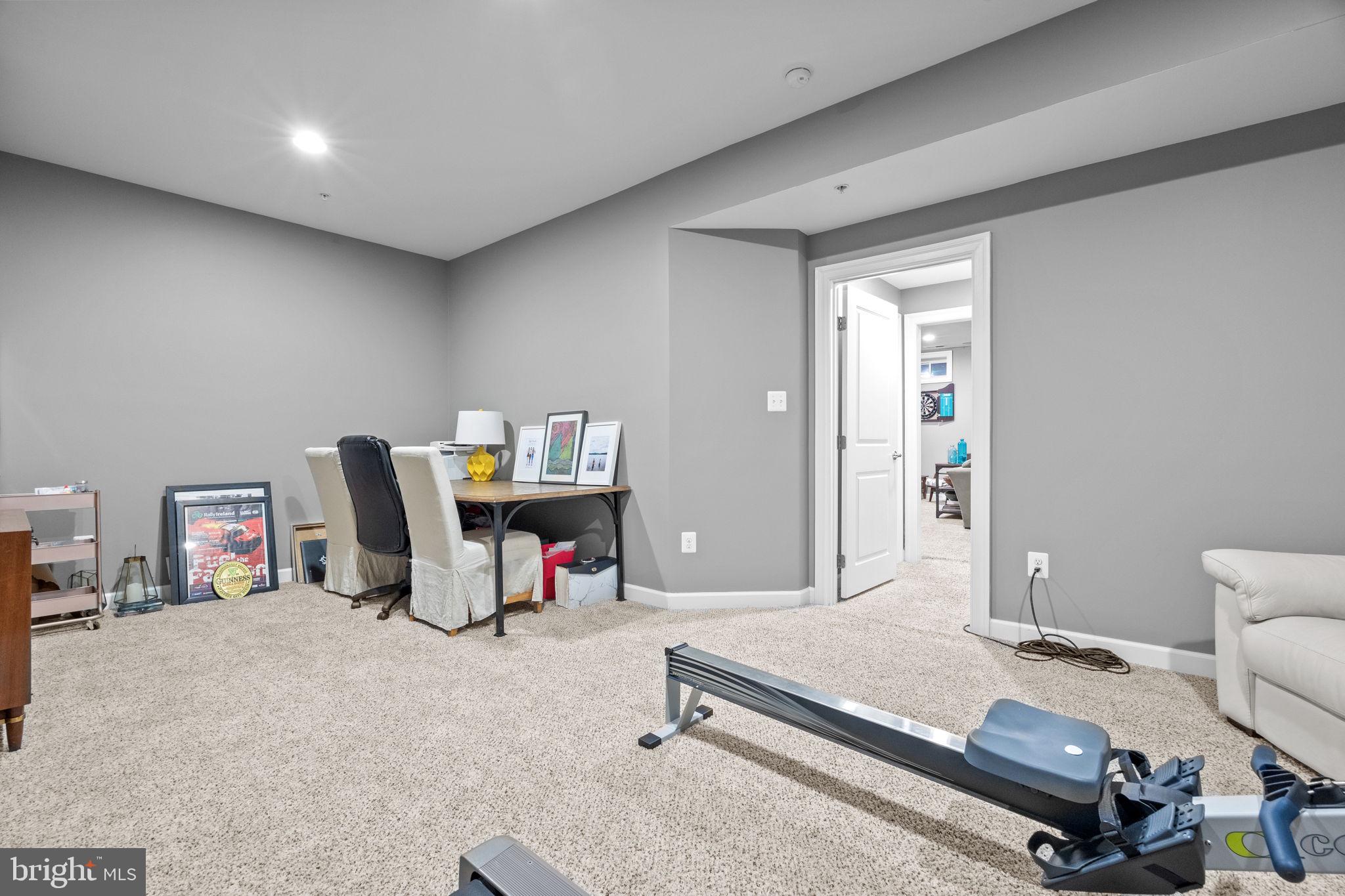 CARRIAGE HILL - Residential