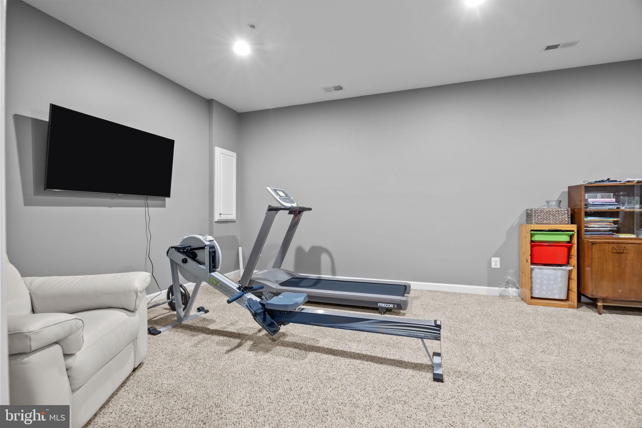 CARRIAGE HILL - Residential