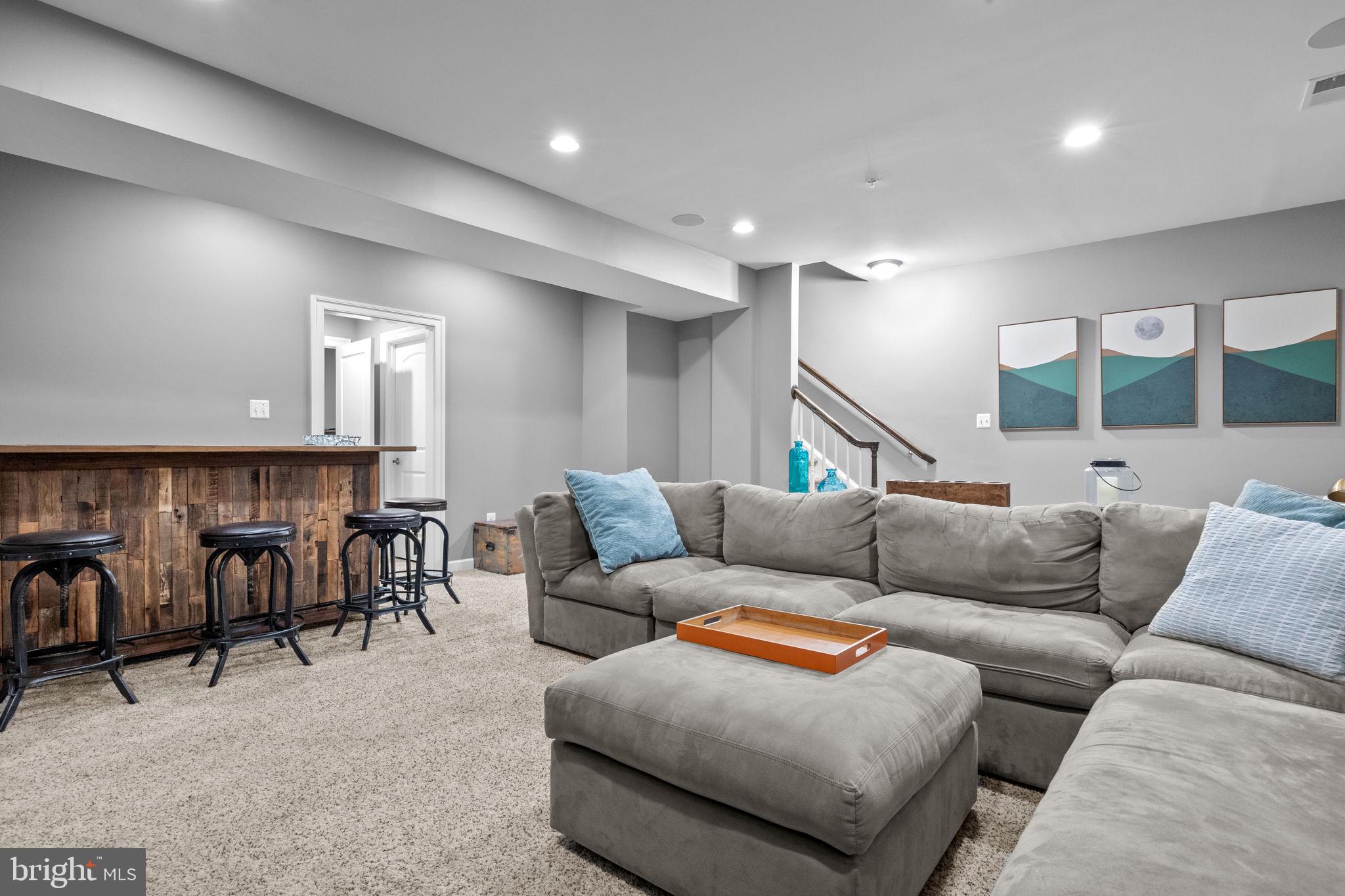 CARRIAGE HILL - Residential