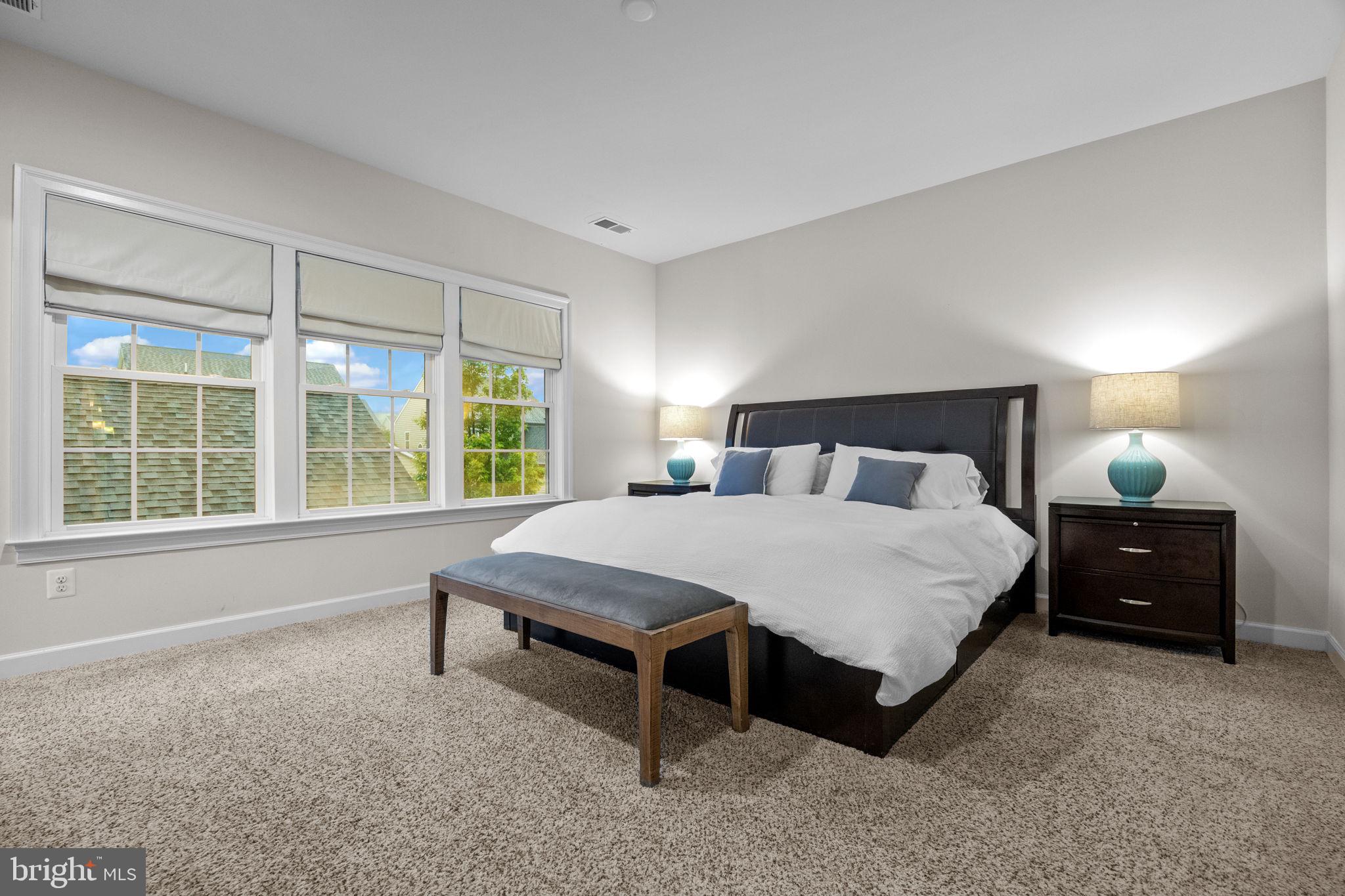 CARRIAGE HILL - Residential
