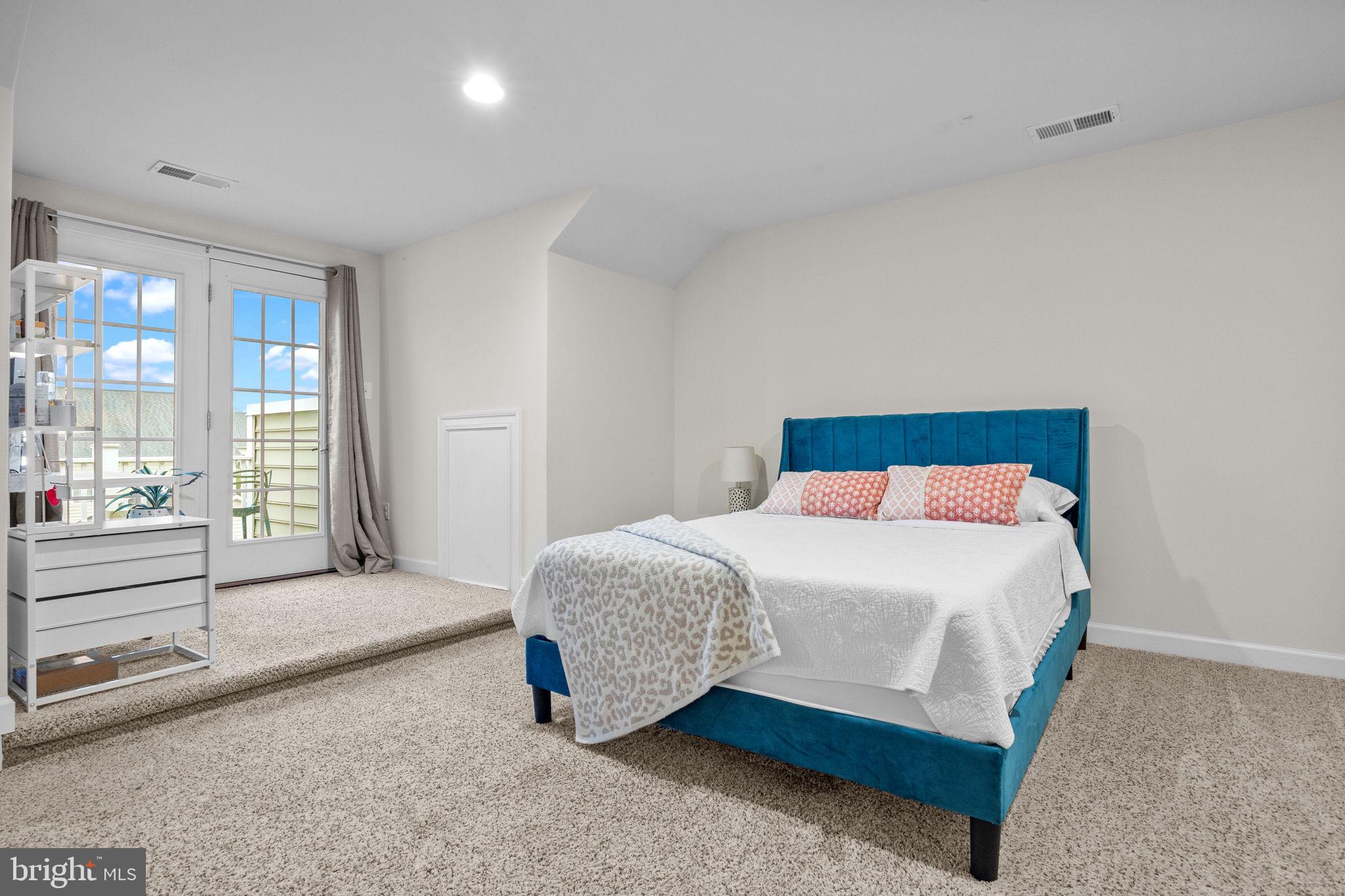 CARRIAGE HILL - Residential