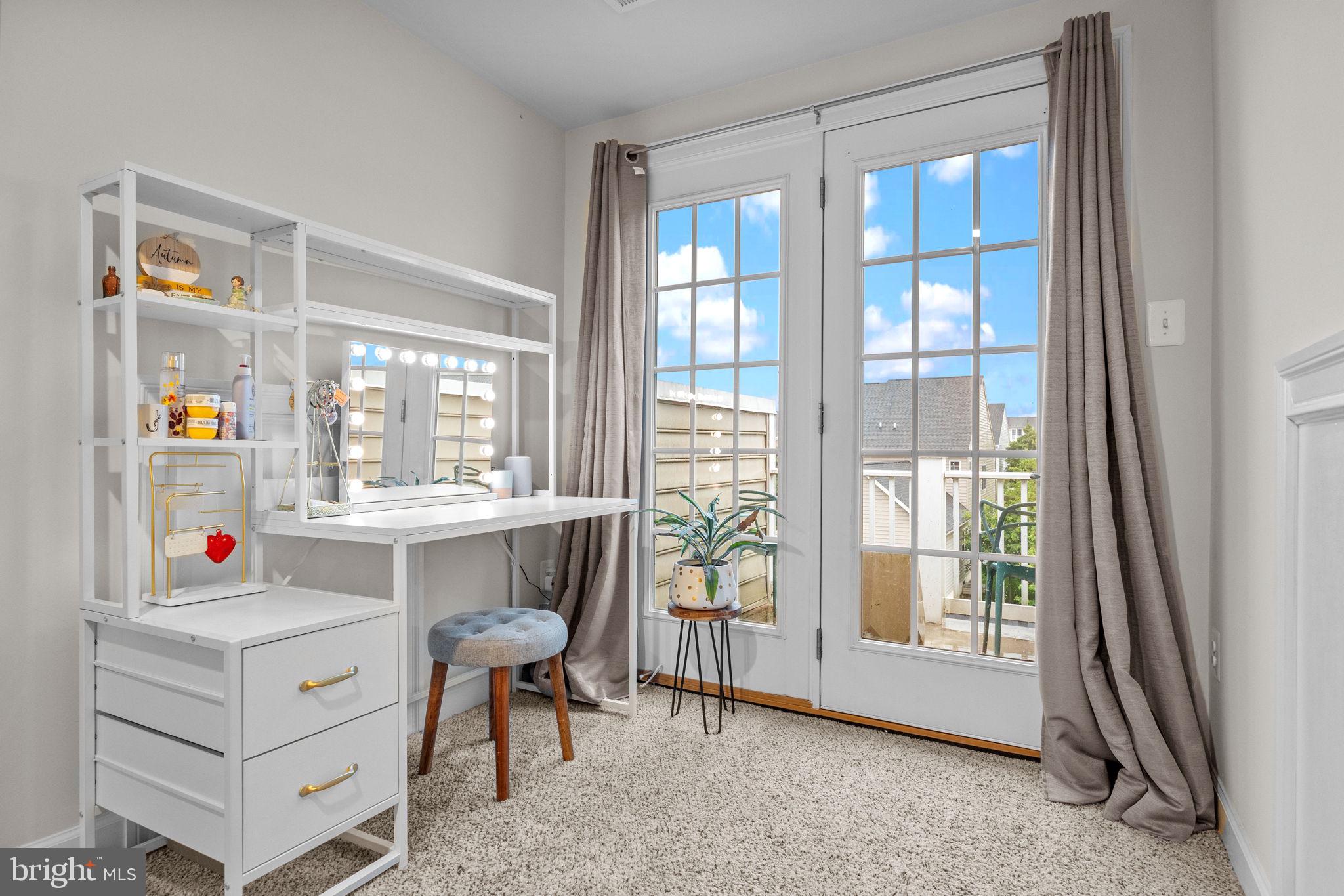 CARRIAGE HILL - Residential