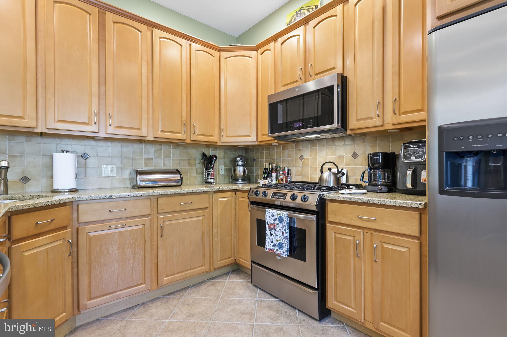CHESTNUT HILL - Residential