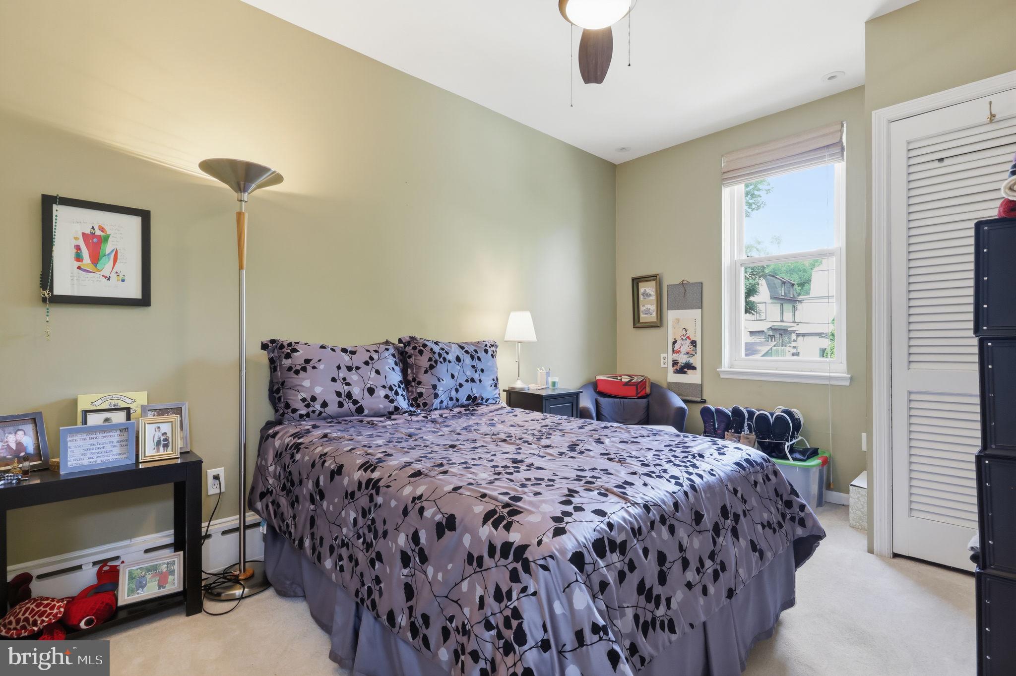CHESTNUT HILL - Residential