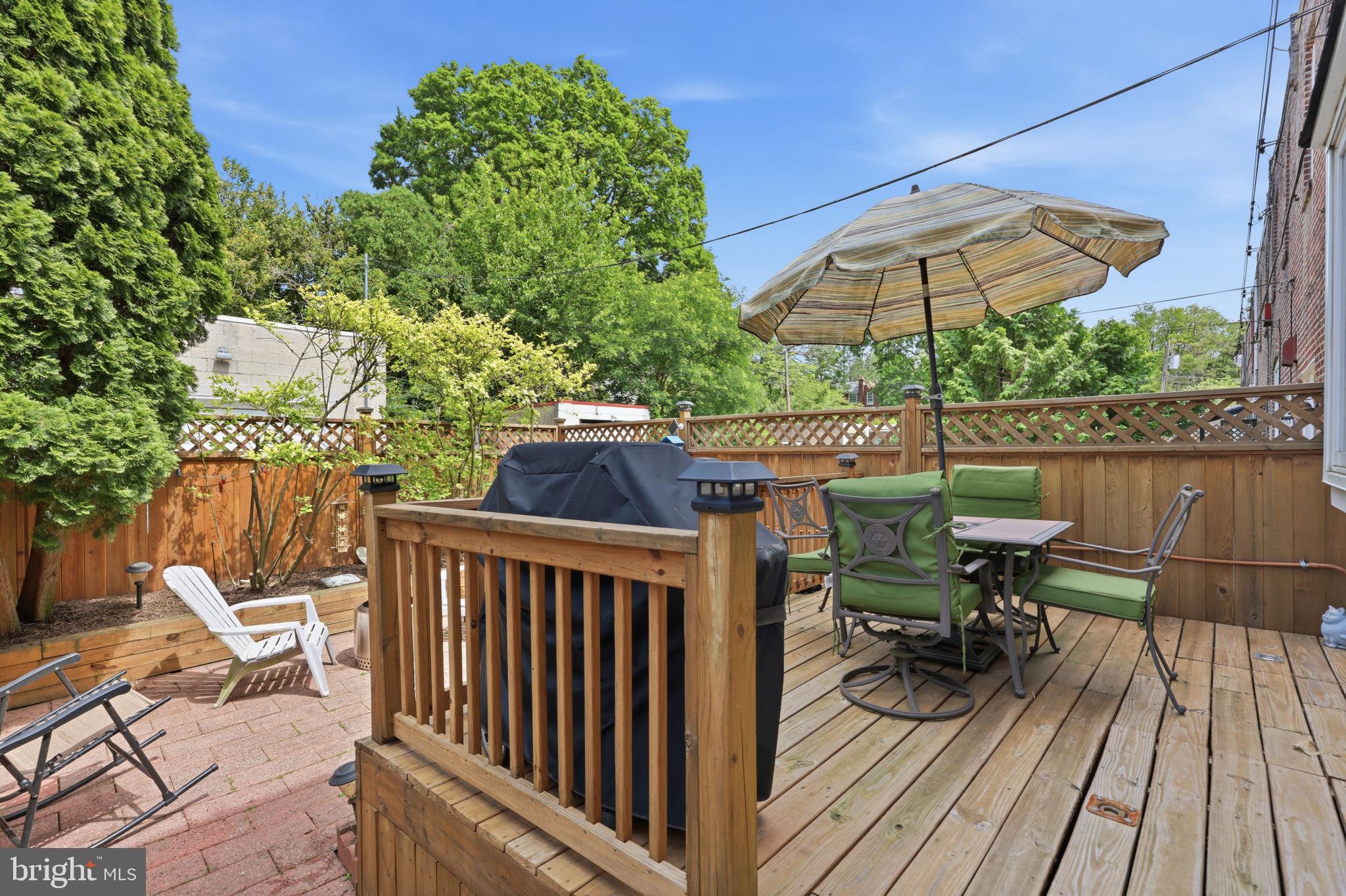 CHESTNUT HILL - Residential