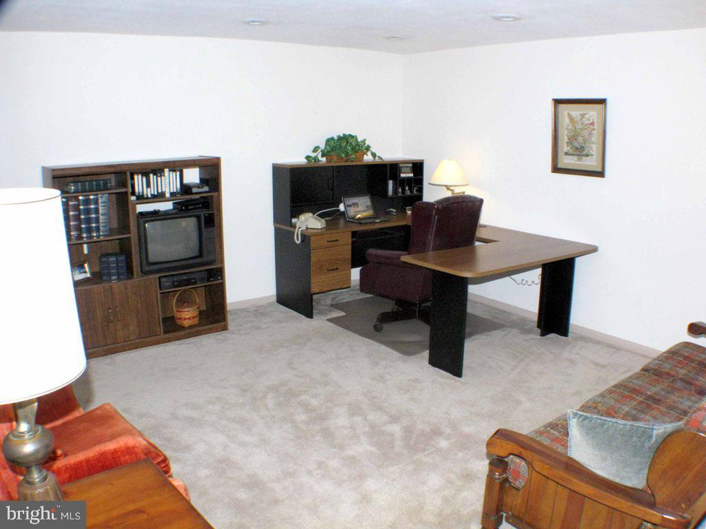 HILLTOP FARMS - Residential