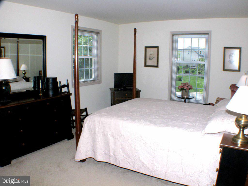 HILLTOP FARMS - Residential