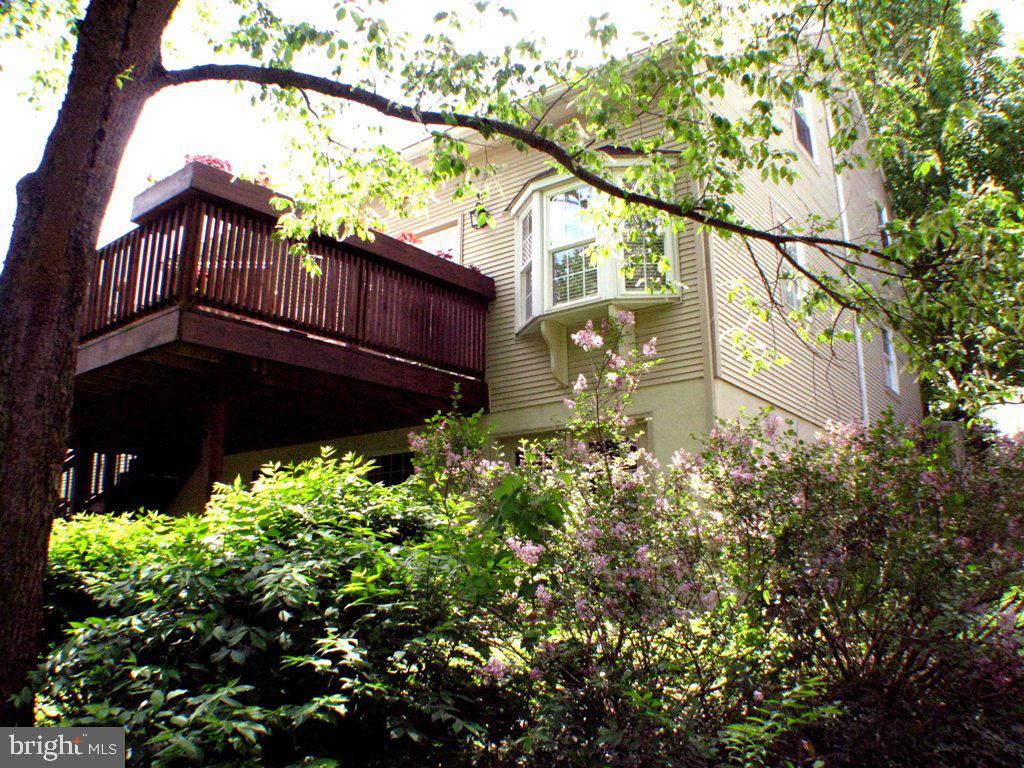HILLTOP FARMS - Residential