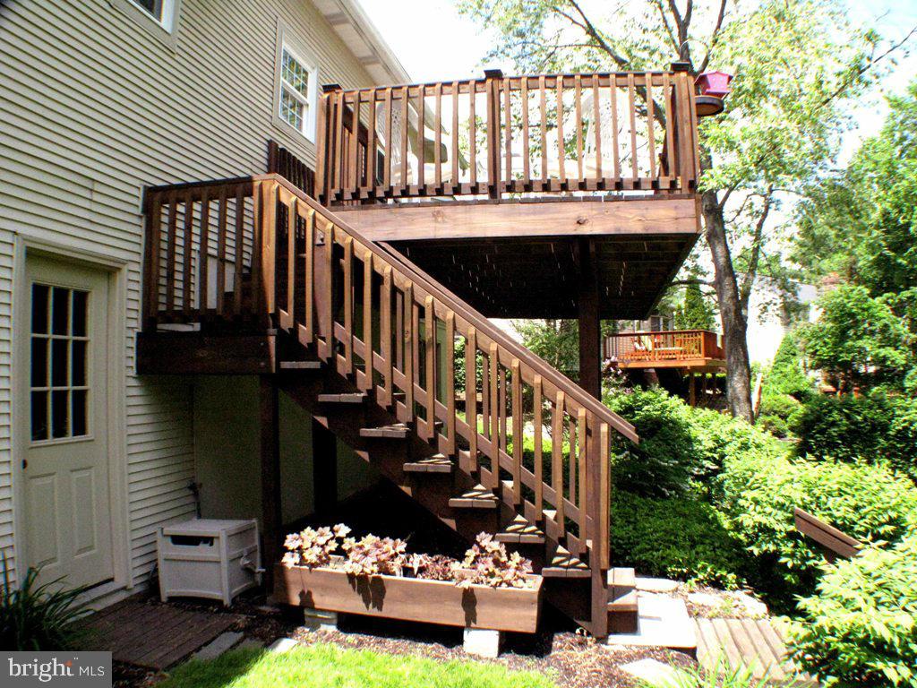 HILLTOP FARMS - Residential