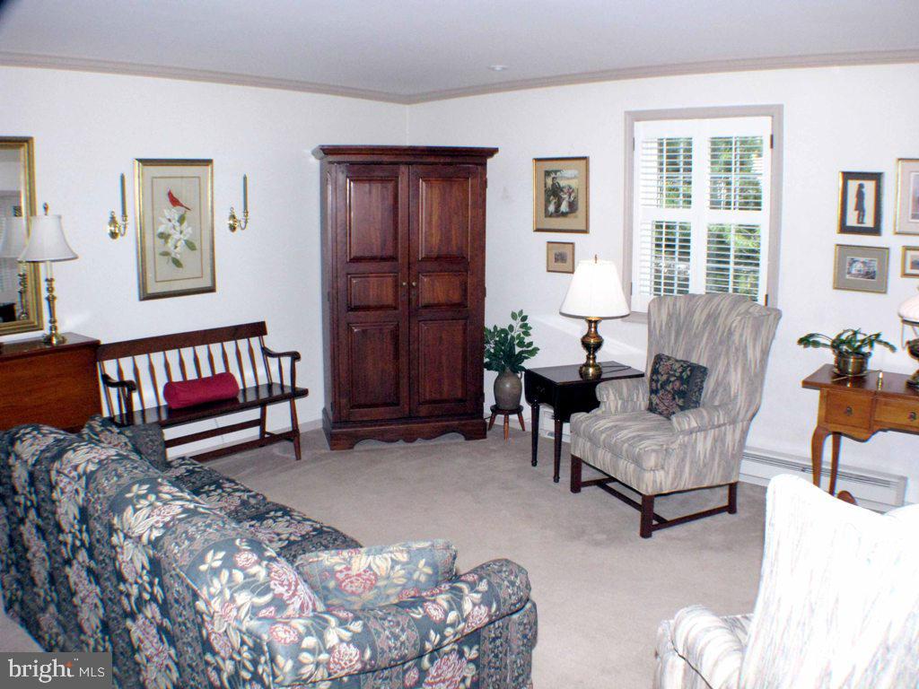 HILLTOP FARMS - Residential