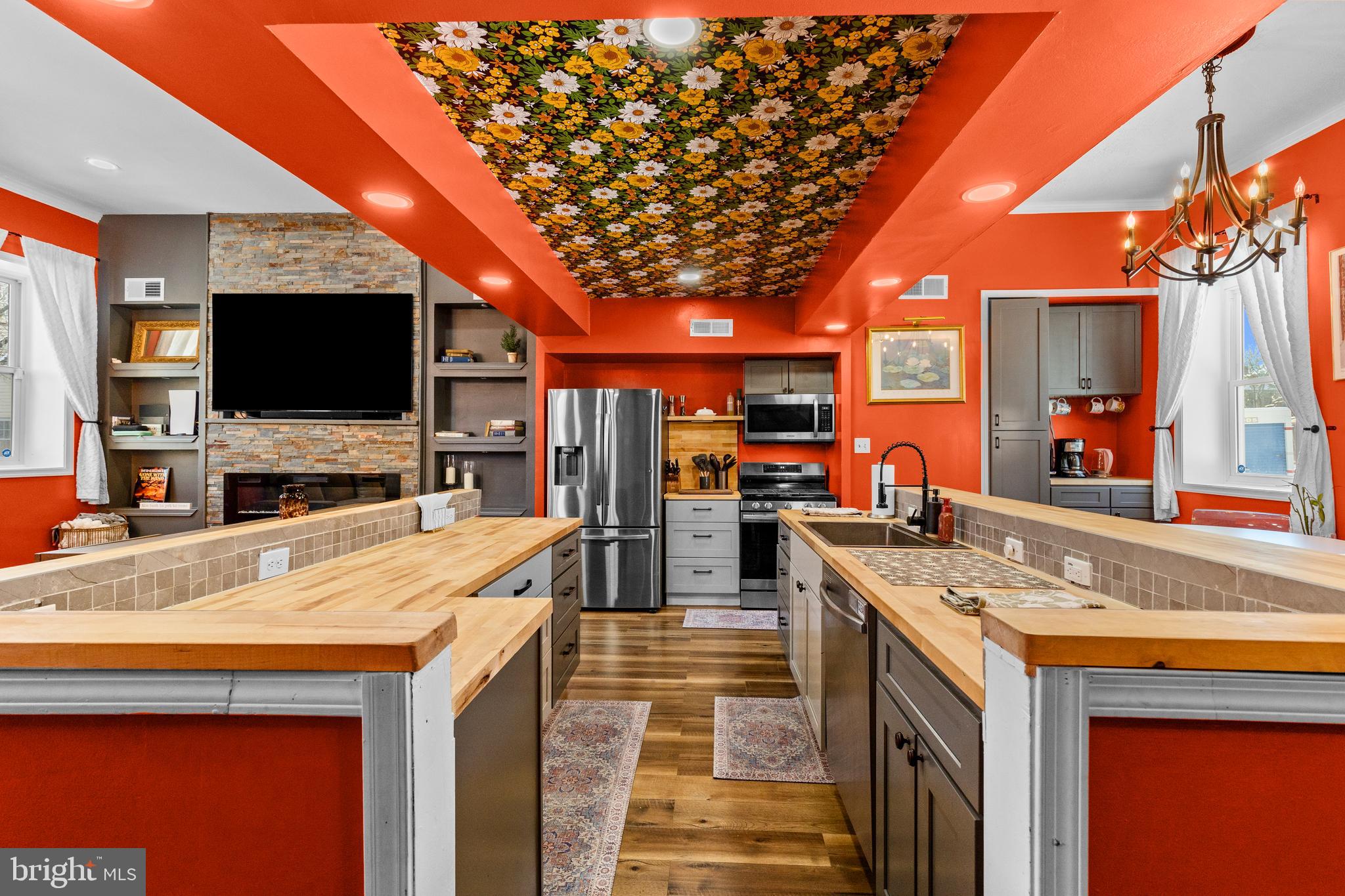 NEWTON SQUARE - Residential
