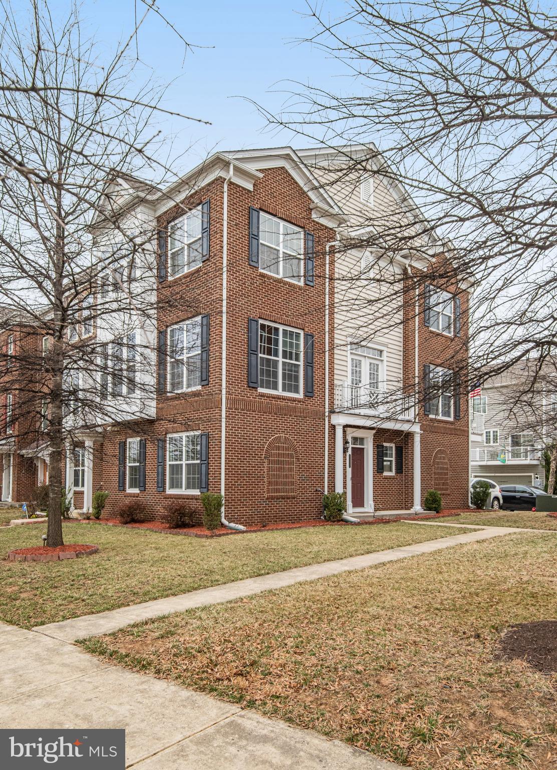 EAST GATE - Residential