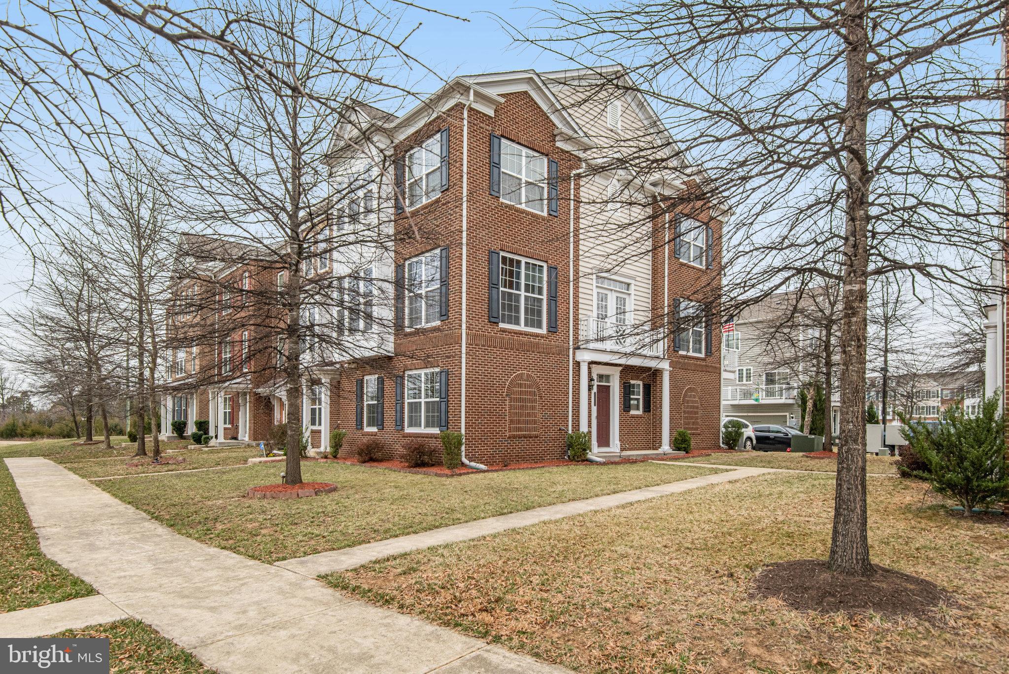 EAST GATE - Residential
