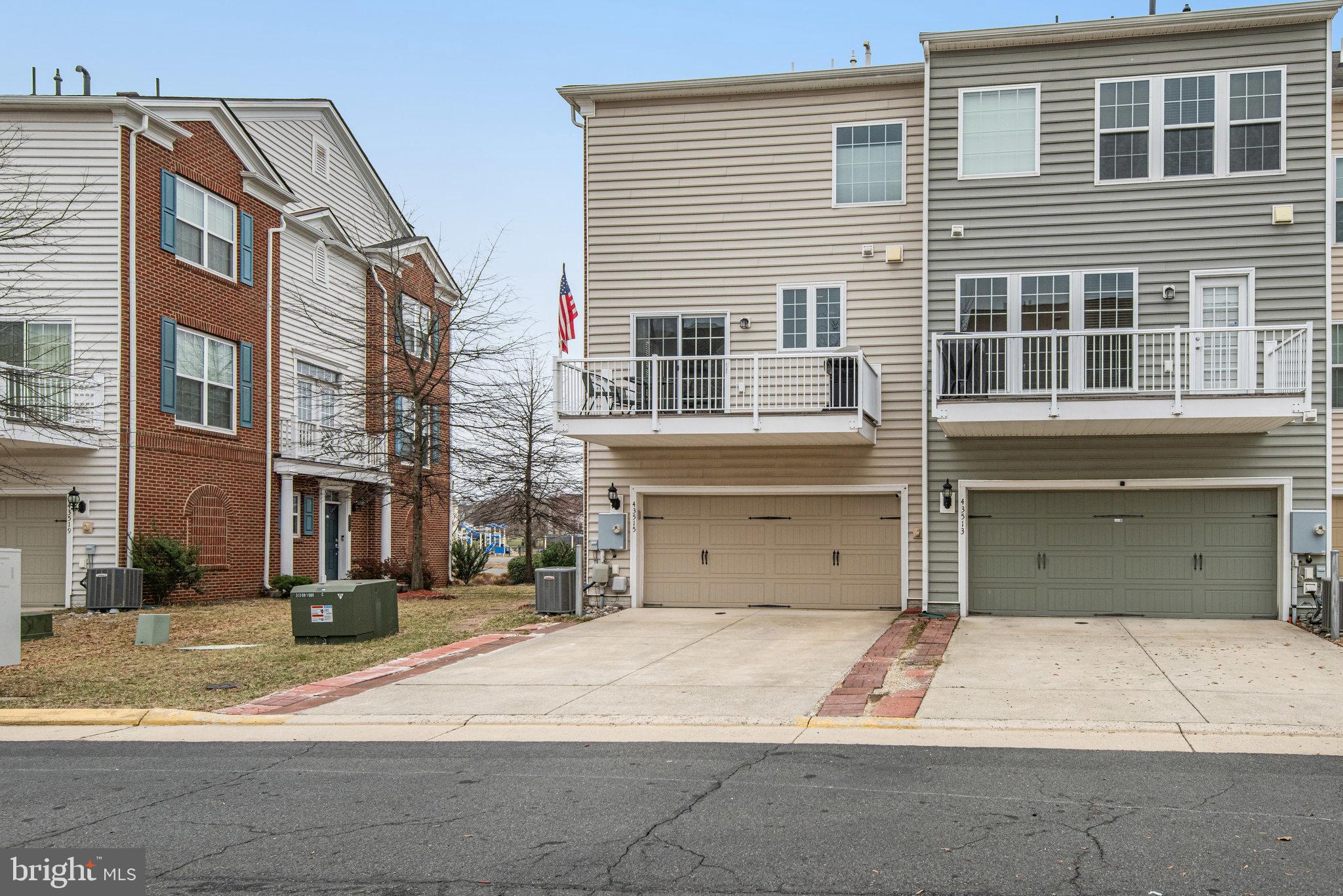 EAST GATE - Residential
