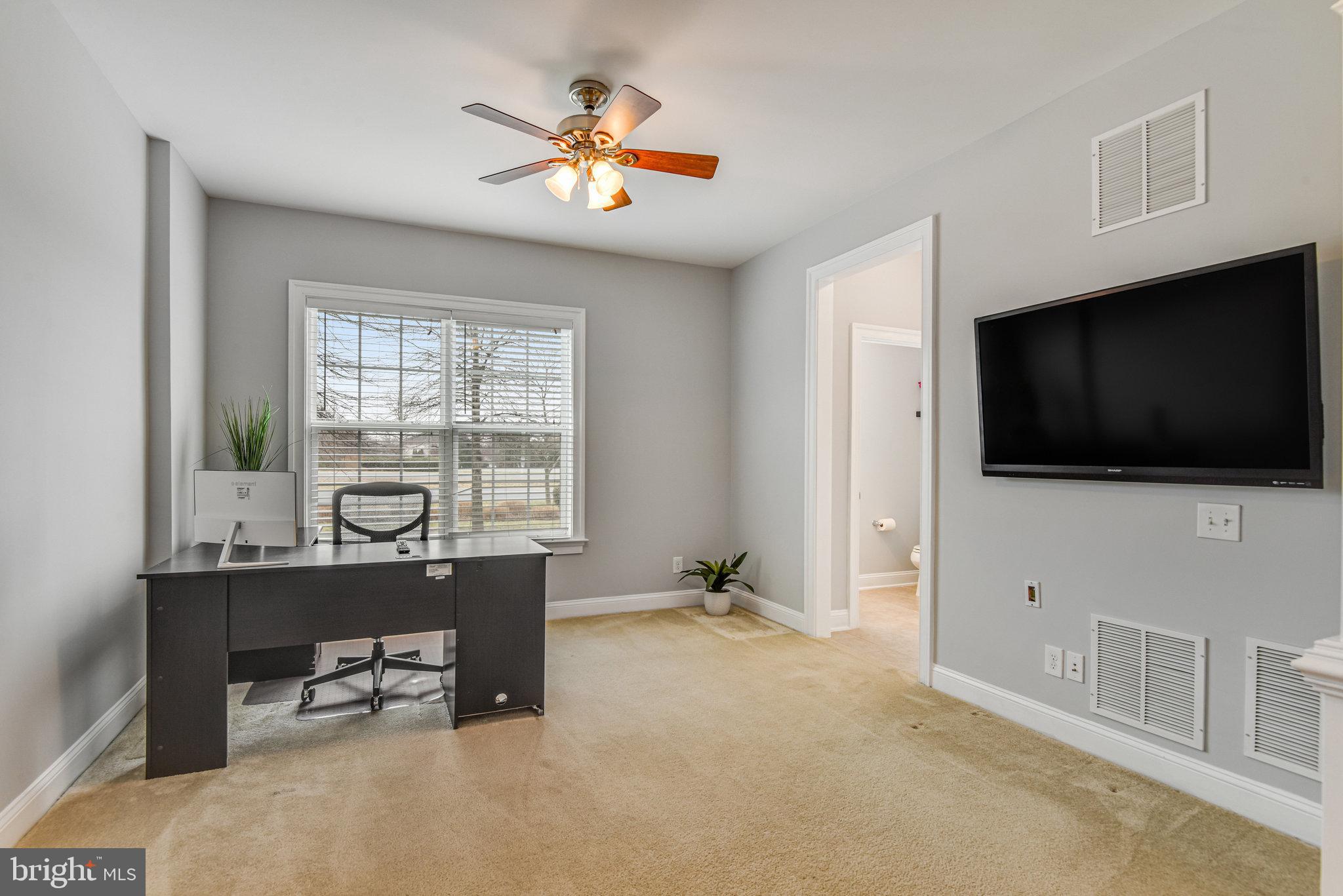 EAST GATE - Residential
