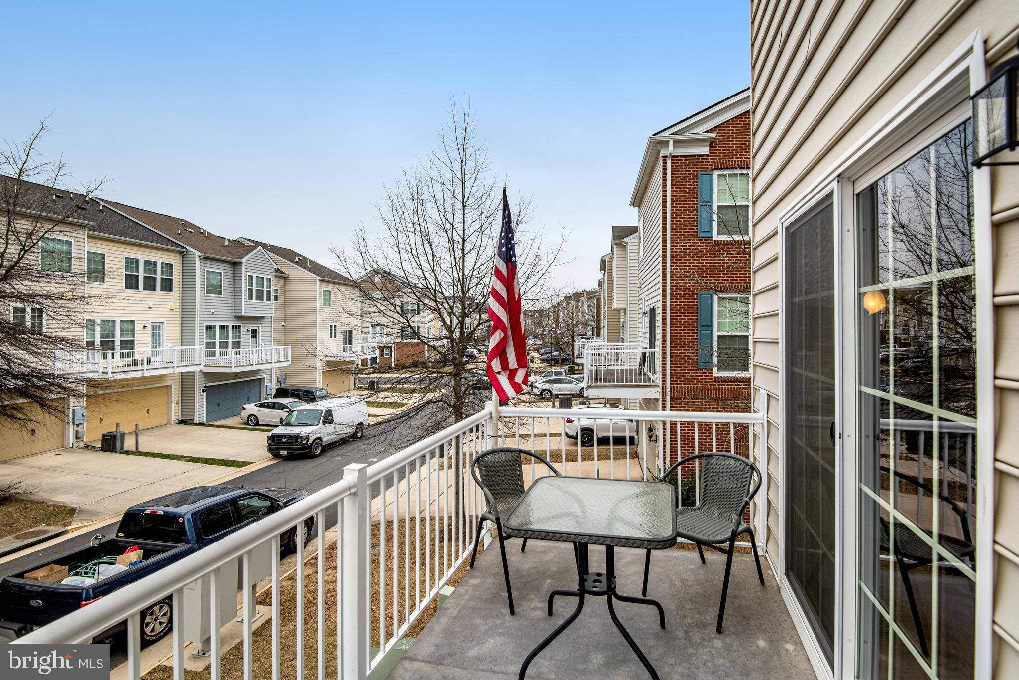 EAST GATE - Residential