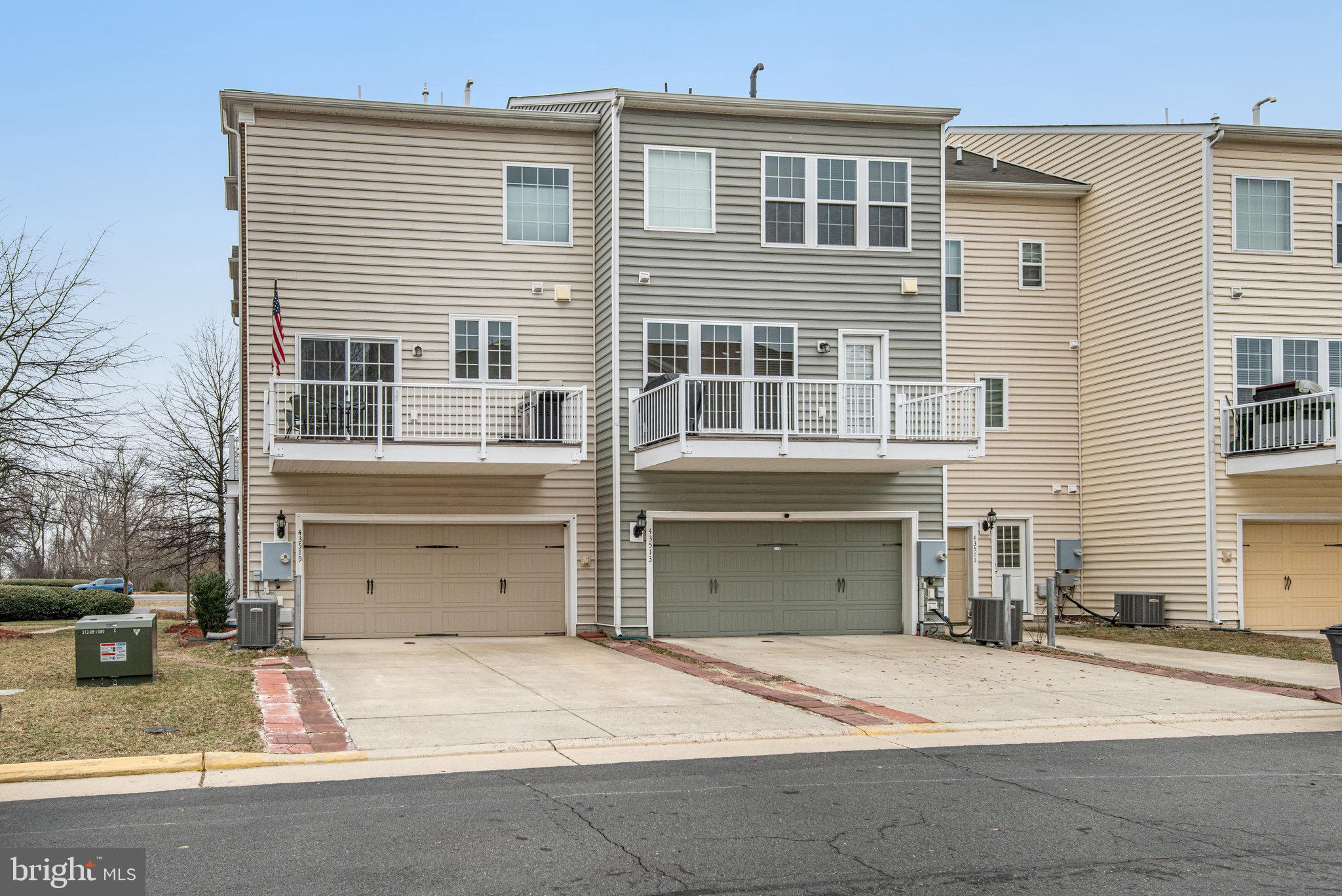EAST GATE - Residential