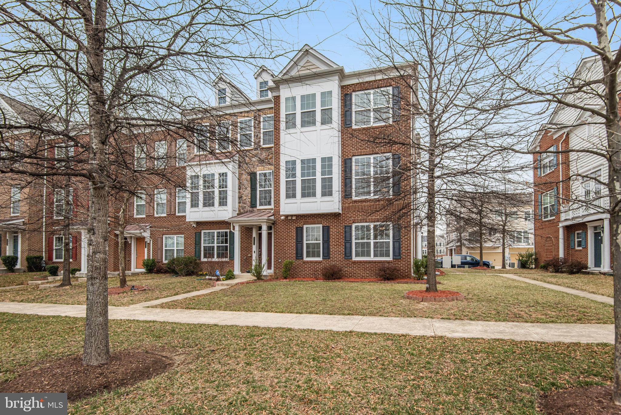 EAST GATE - Residential